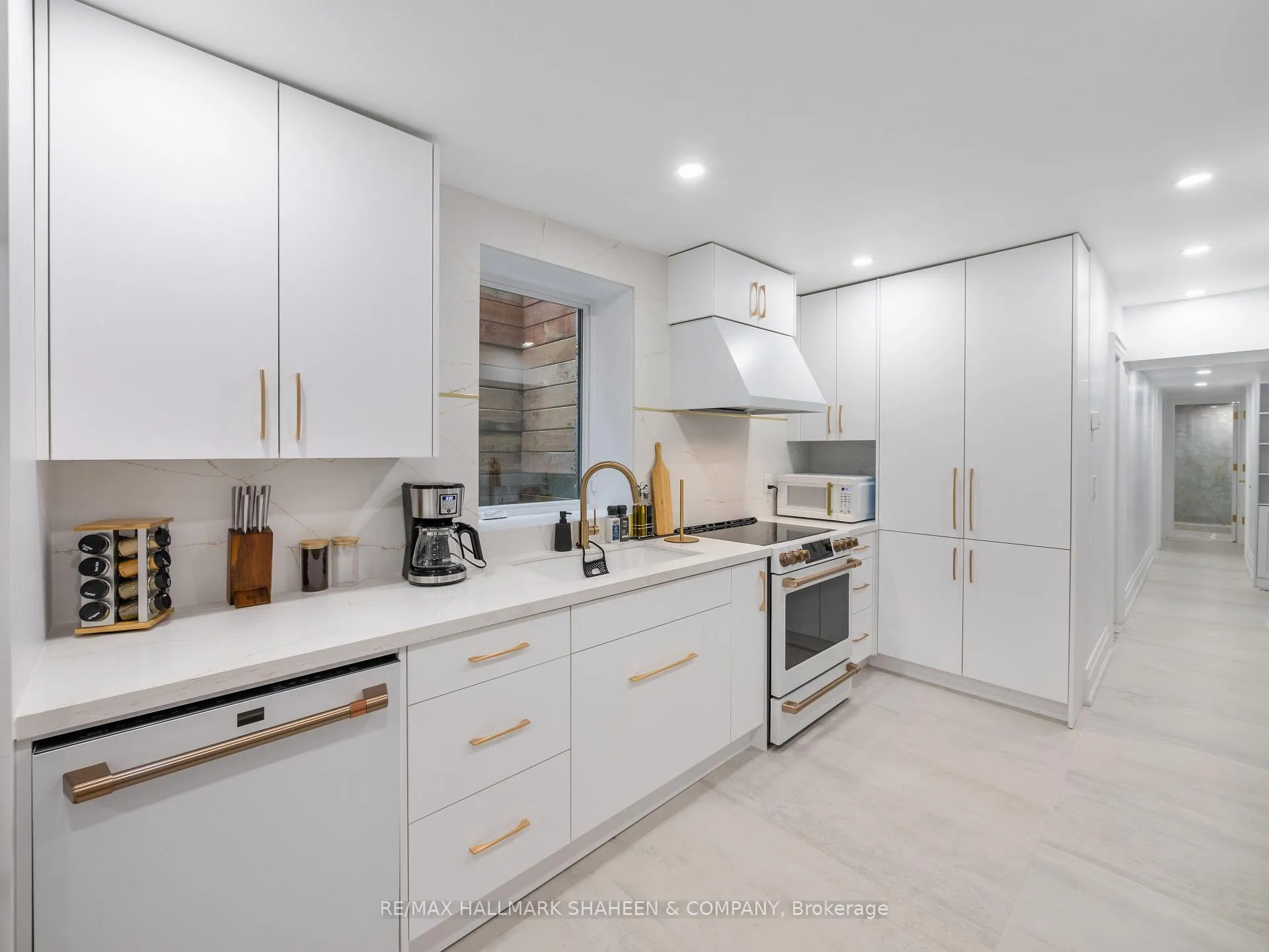 Photo 8 of Unit C, 357 Euclid Avenue, Toronto, Trinity-Bellwoods — HOMEH