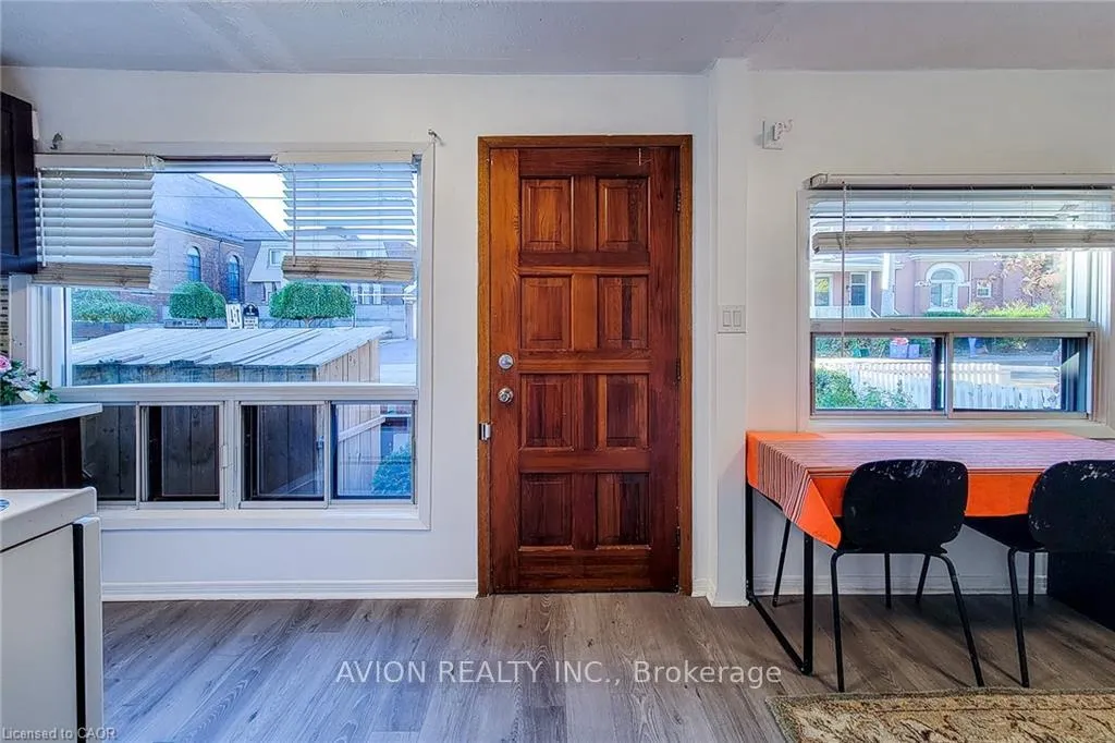 Photo 6 of Unit 1, 26 Barton Street W, Hamilton, Strathcona — HOMEH