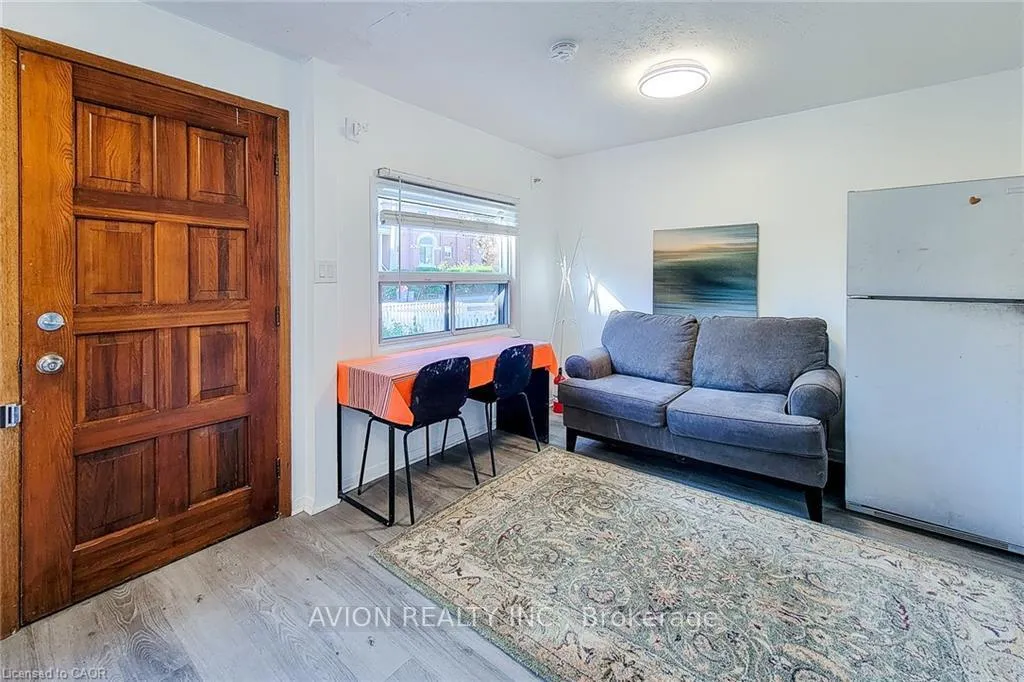 Photo 7 of Unit 1, 26 Barton Street W, Hamilton, Strathcona — HOMEH