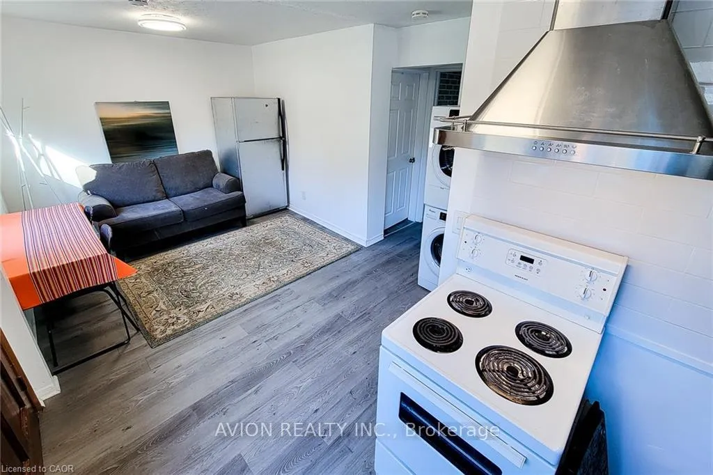 Photo 12 of Unit 1, 26 Barton Street W, Hamilton, Strathcona — HOMEH