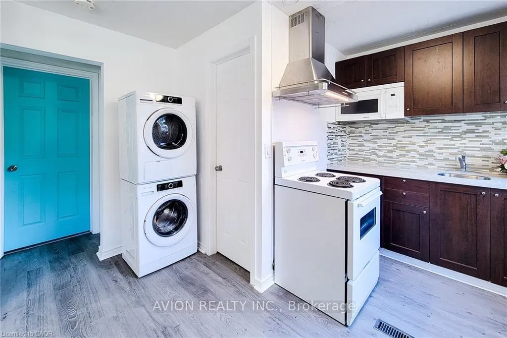 Photo 15 of Unit 1, 26 Barton Street W, Hamilton, Strathcona — HOMEH