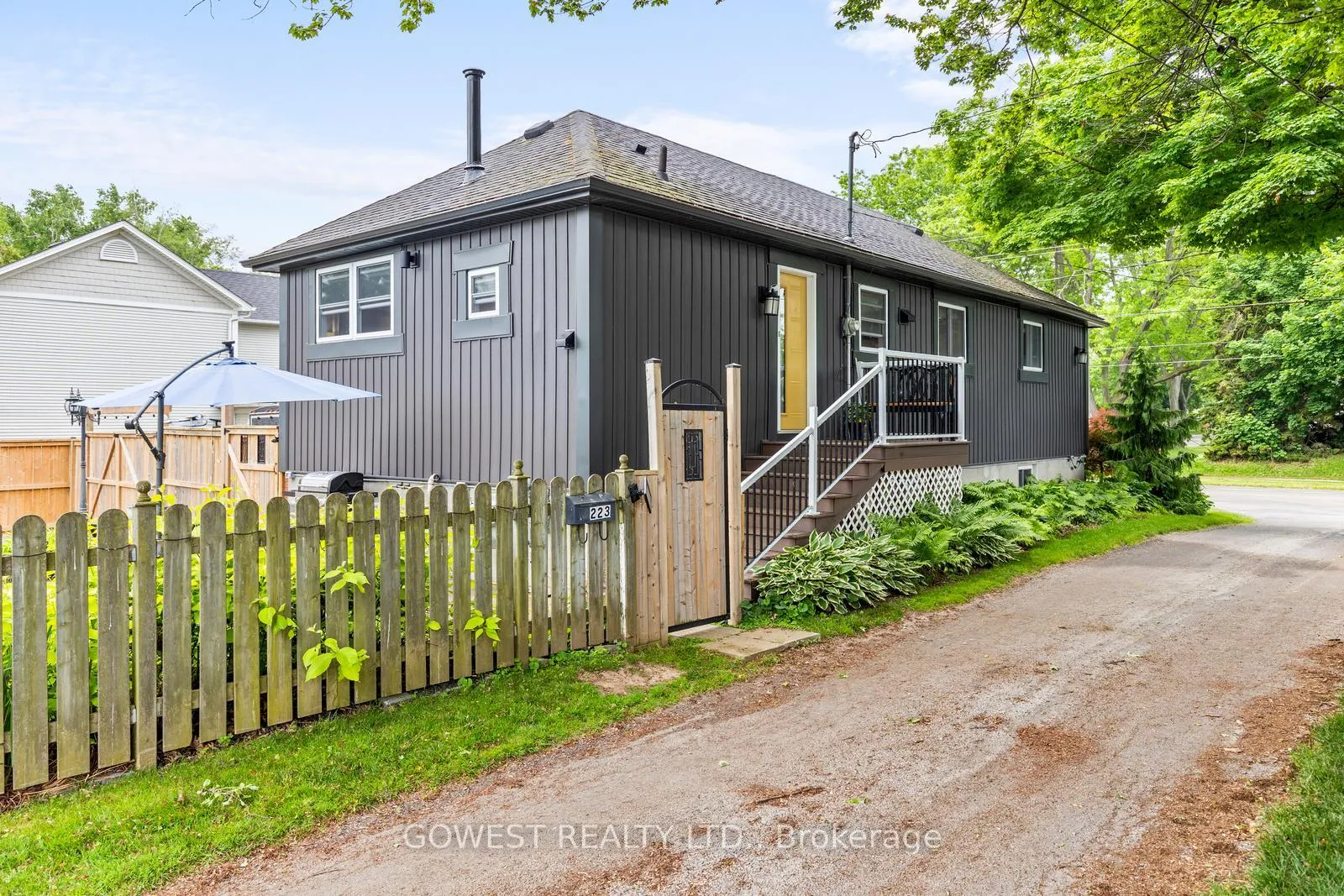 Photo 4 of Unit 1, 223 Lake Street E, Grimsby, Grimsby Beach — HOMEH