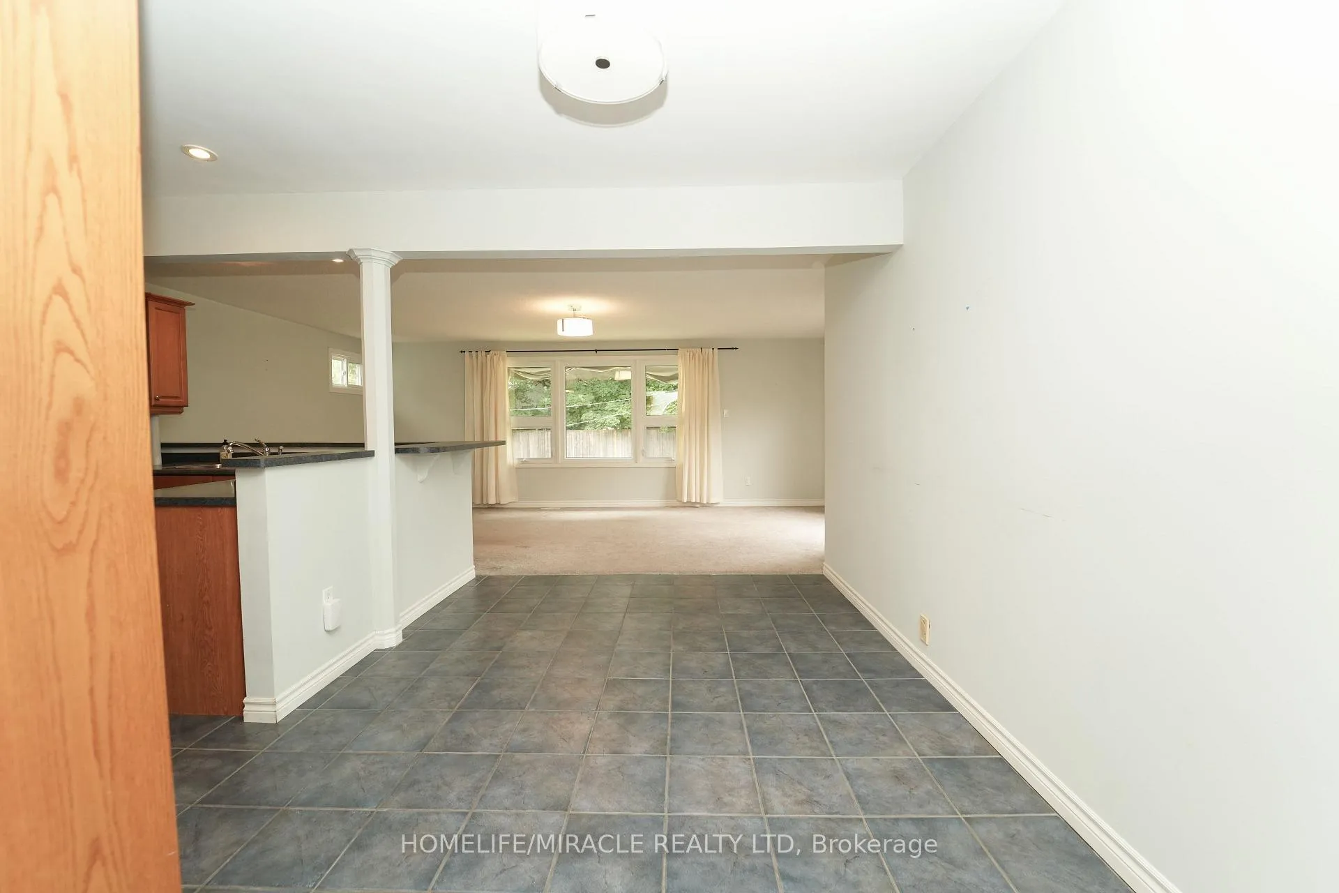 Photo 6 of 776 Grierson Street, Oshawa, O'Neill — HOMEH