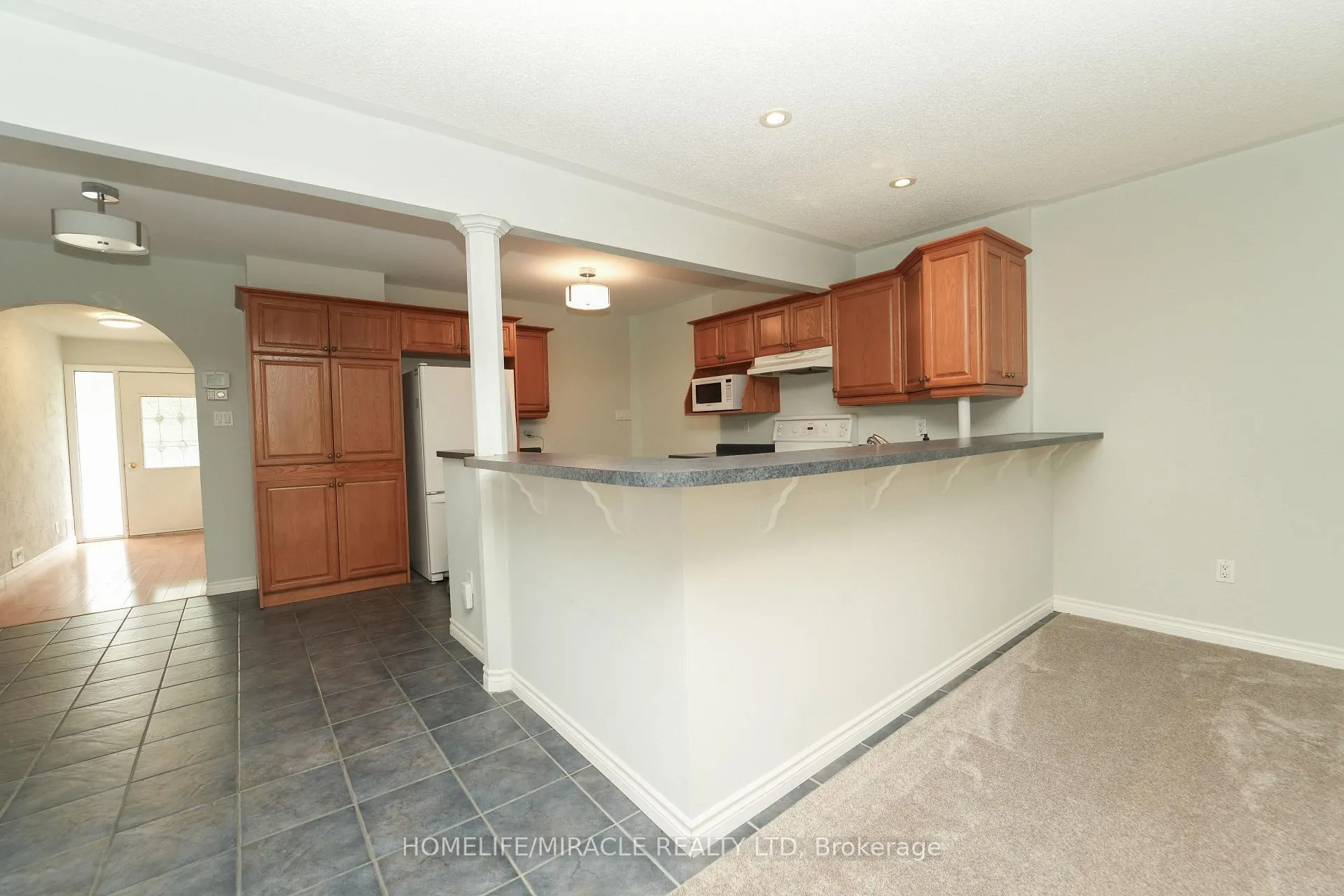 Photo 8 of 776 Grierson Street, Oshawa, O'Neill — HOMEH