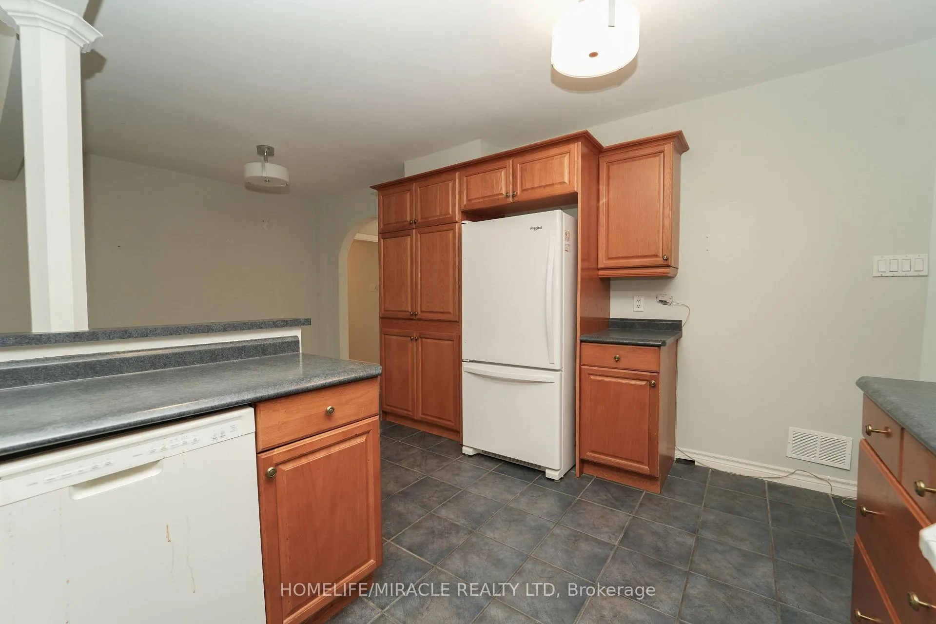 Photo 11 of 776 Grierson Street, Oshawa, O'Neill — HOMEH