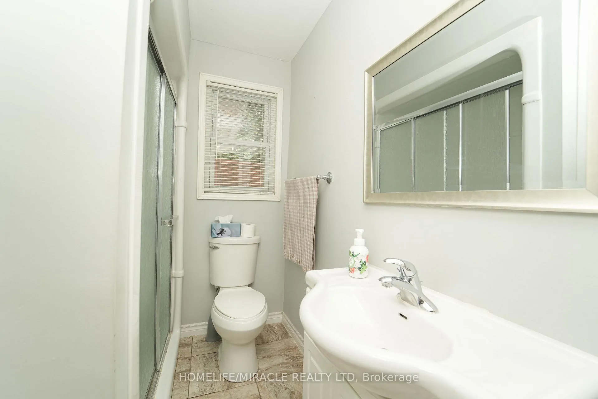 Photo 24 of 776 Grierson Street, Oshawa, O'Neill — HOMEH
