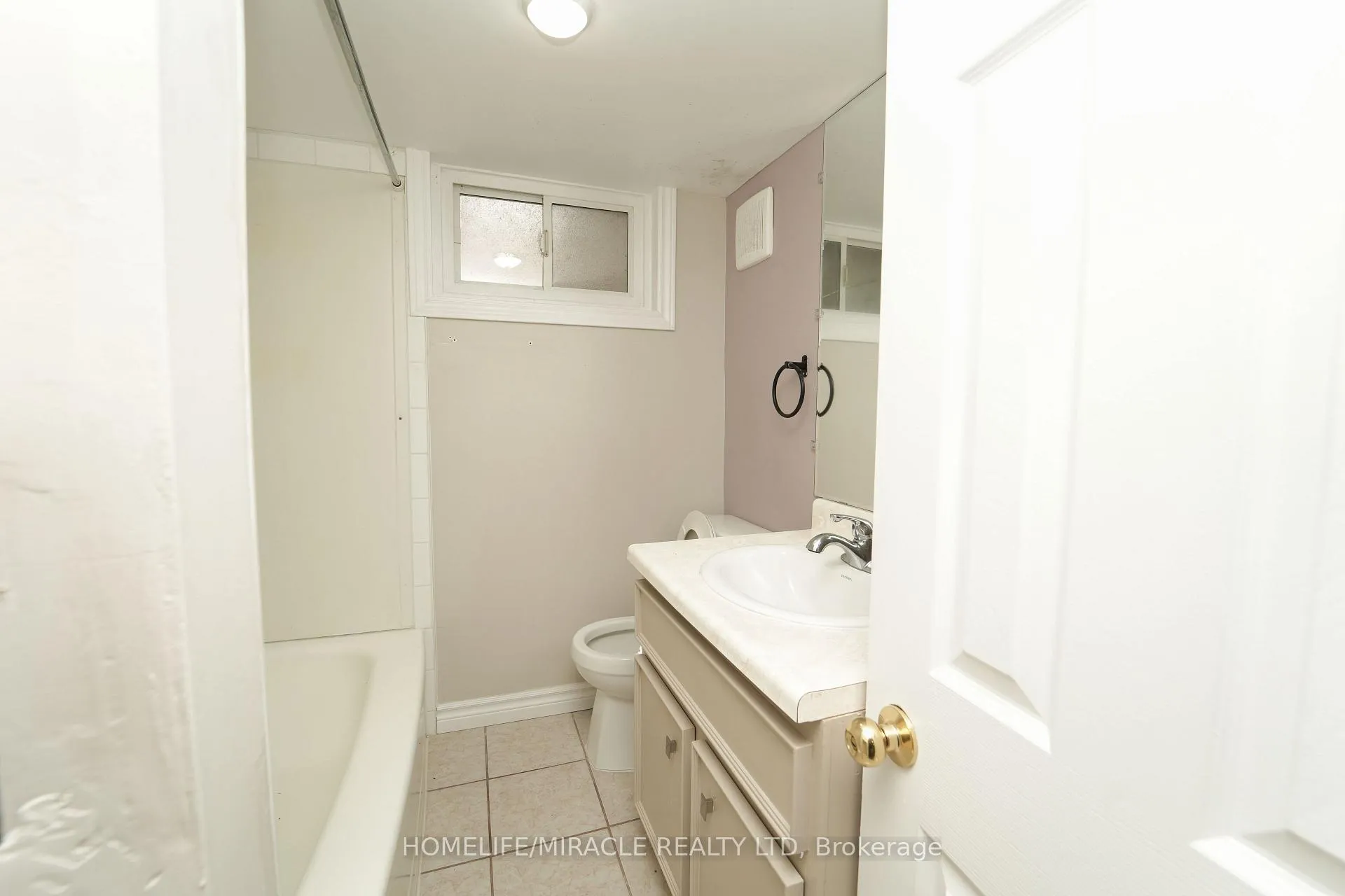 Photo 35 of 776 Grierson Street, Oshawa, O'Neill — HOMEH
