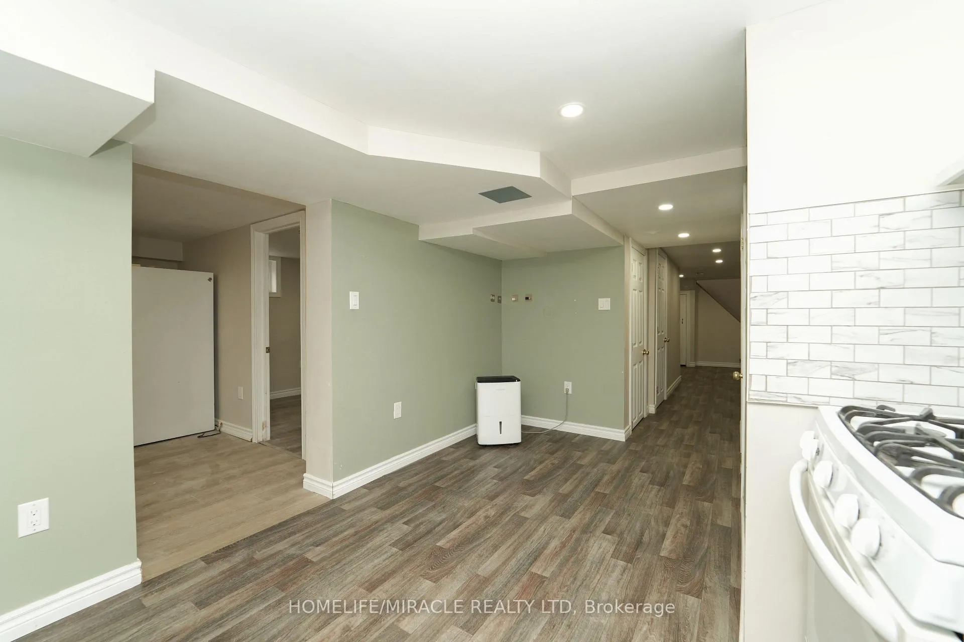 Photo 39 of 776 Grierson Street, Oshawa, O'Neill — HOMEH