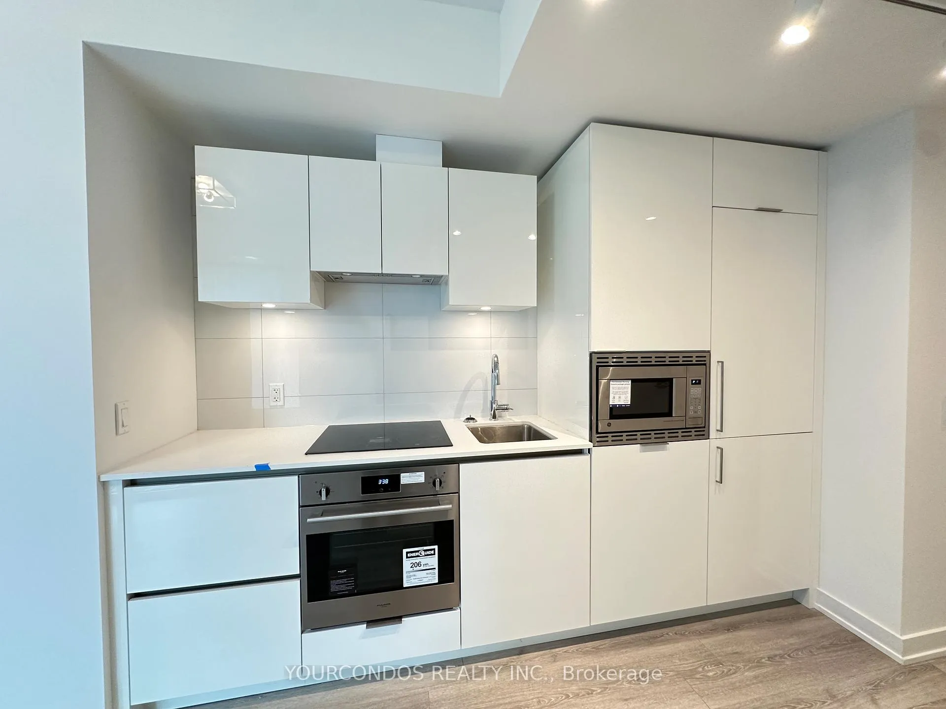Photo 2 of Unit 1012, 121 St Patrick Street, Toronto, Kensington-Chinatown — HOMEH