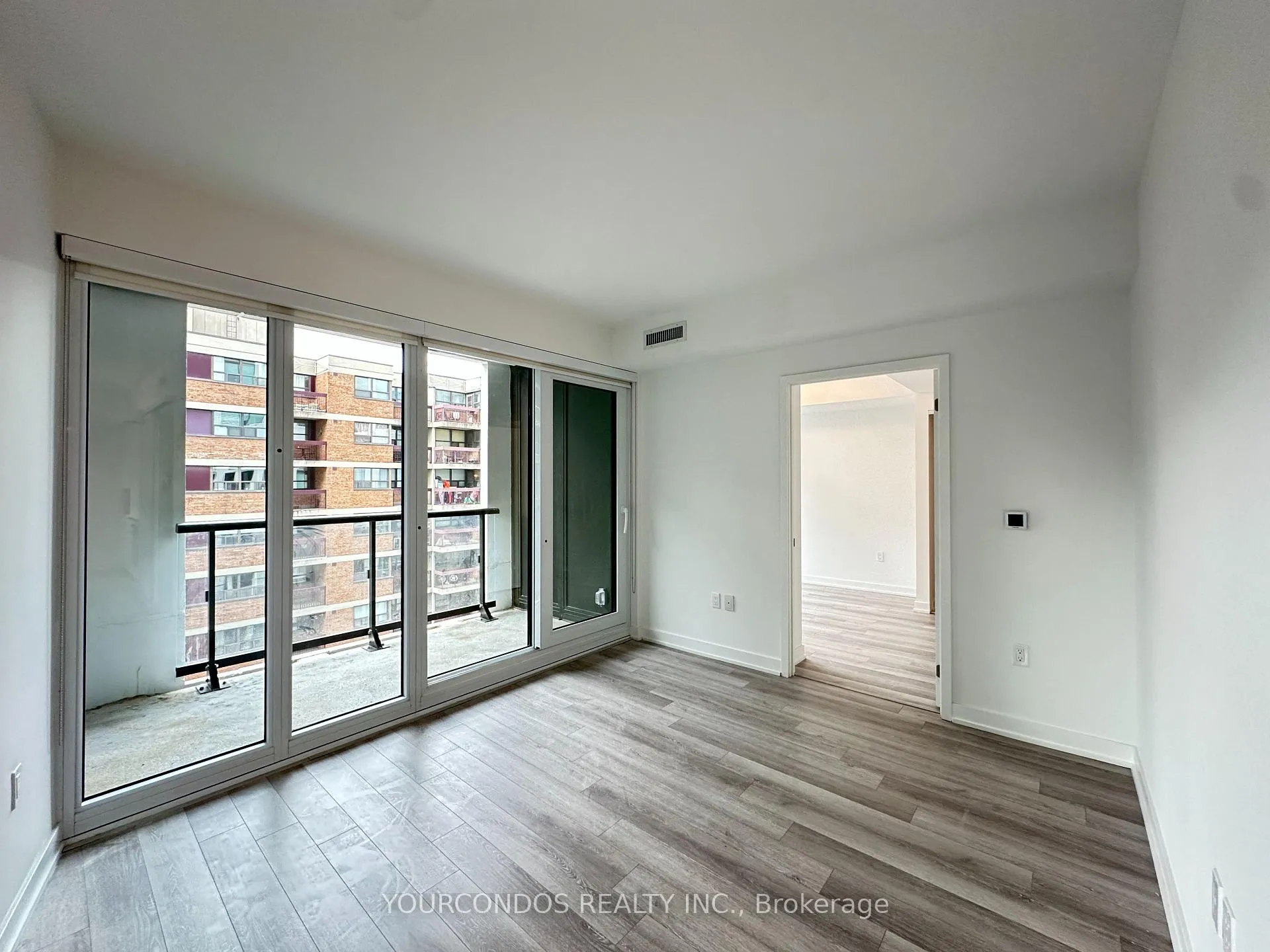 Photo 3 of Unit 1012, 121 St Patrick Street, Toronto, Kensington-Chinatown — HOMEH
