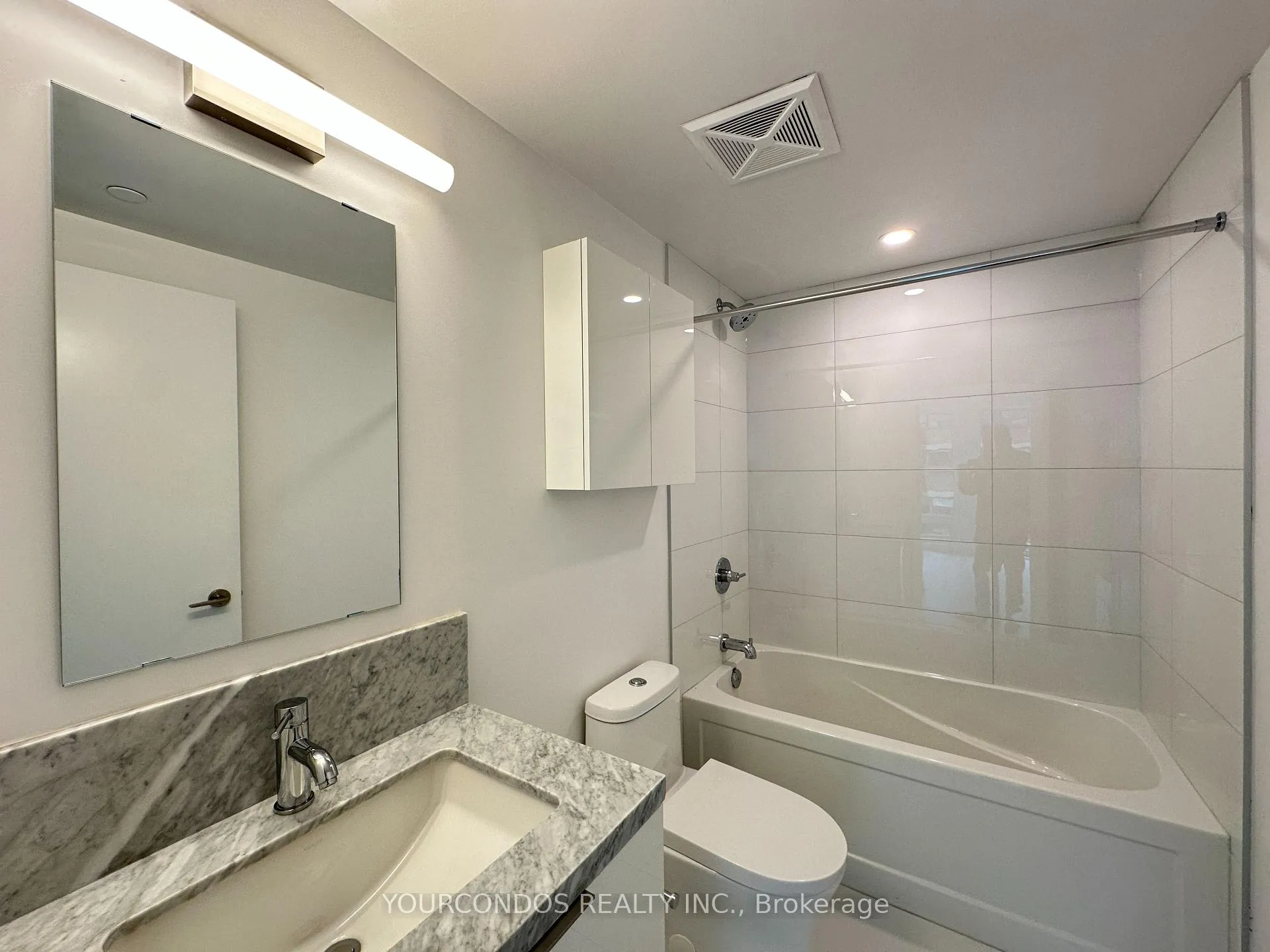 Photo 6 of Unit 1012, 121 St Patrick Street, Toronto, Kensington-Chinatown — HOMEH