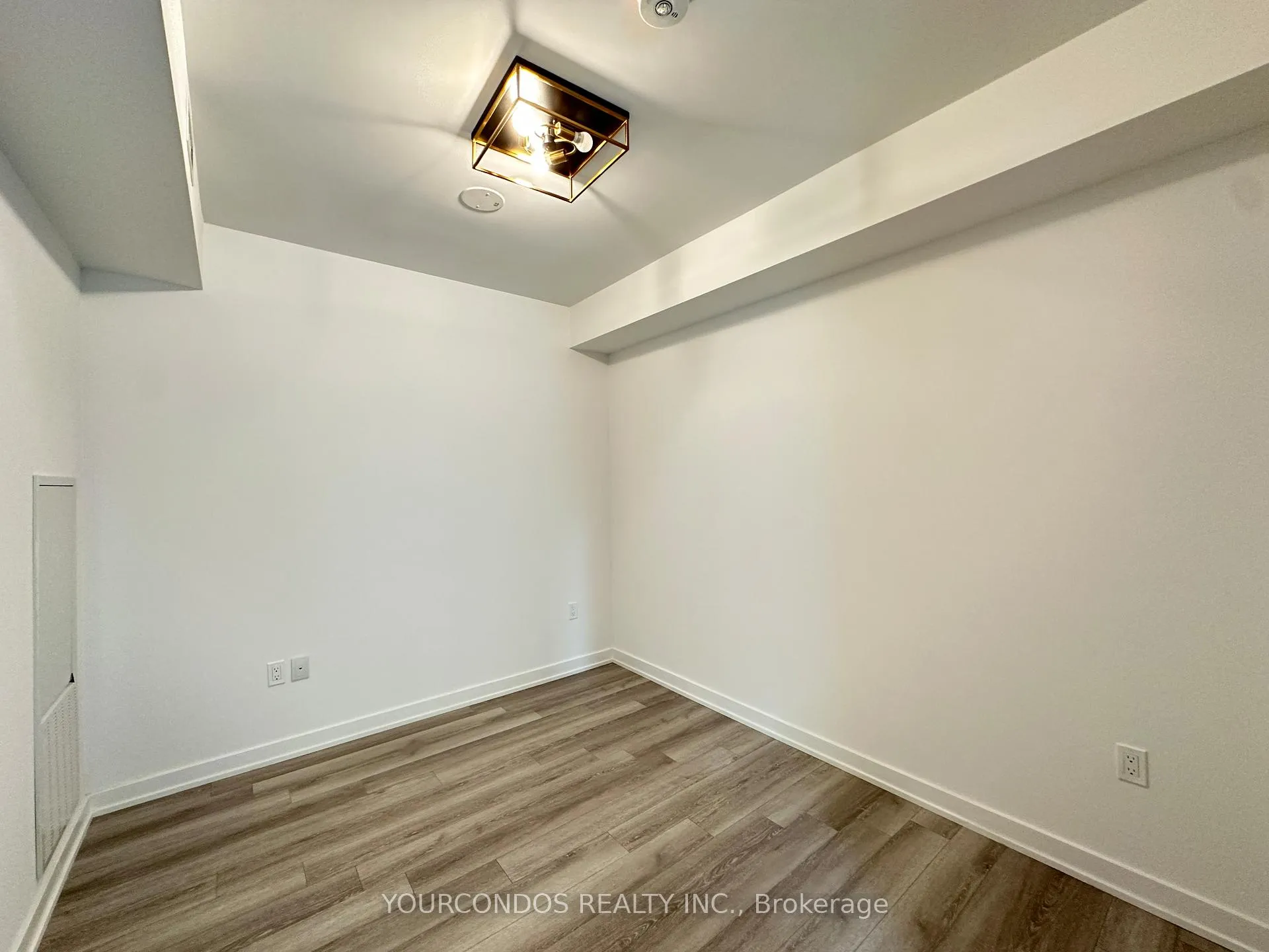 Photo 7 of Unit 1012, 121 St Patrick Street, Toronto, Kensington-Chinatown — HOMEH