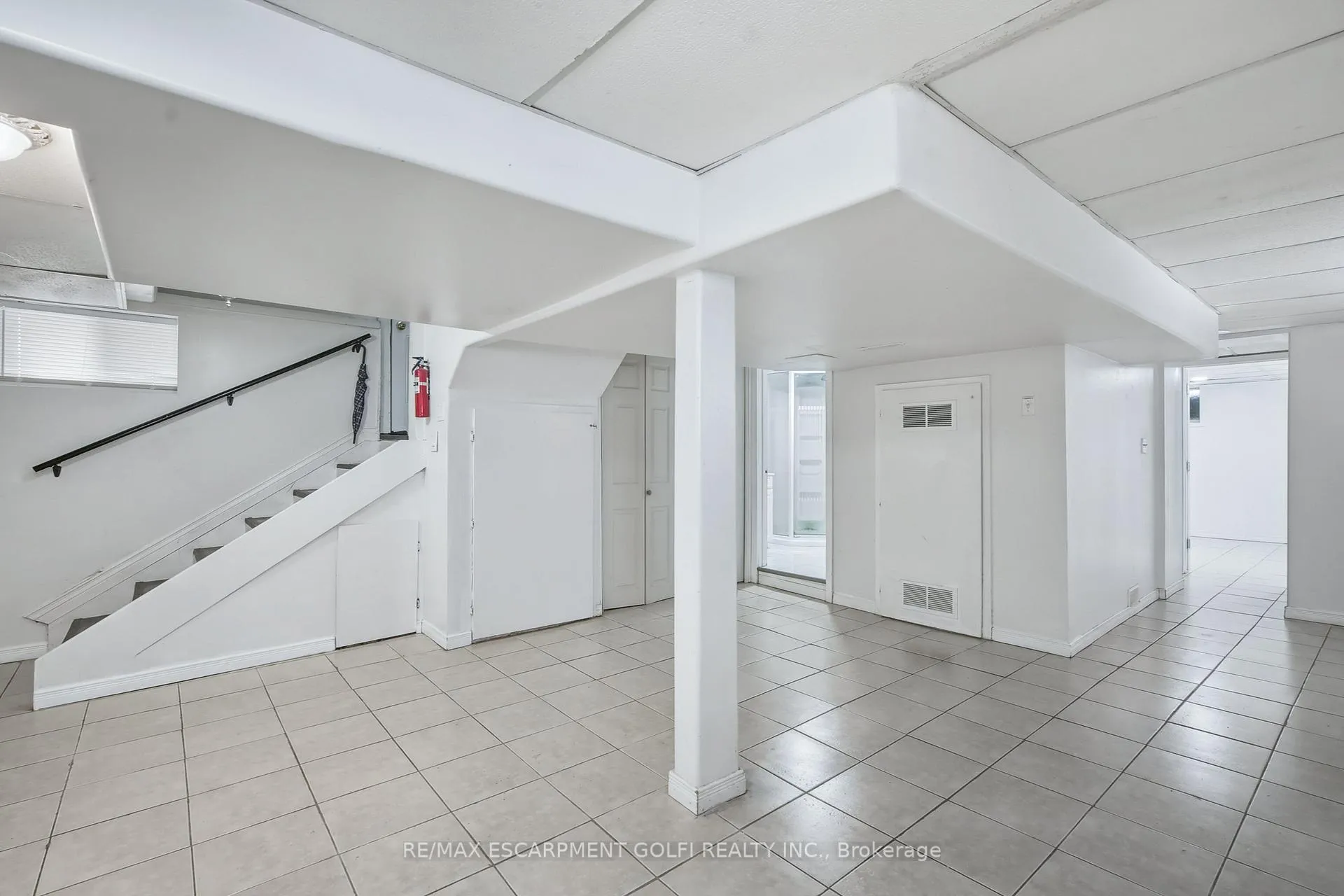 Photo 2 of Unit LOWER, 4989 Willmott Street, Niagara Falls, Cherrywood — HOMEH