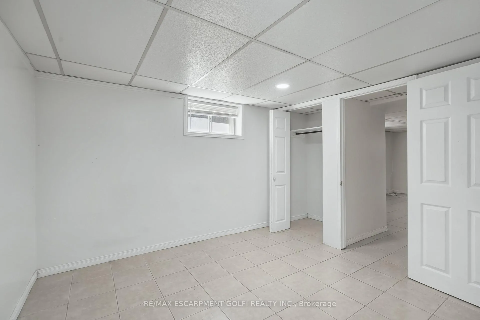 Photo 5 of Unit LOWER, 4989 Willmott Street, Niagara Falls, Cherrywood — HOMEH