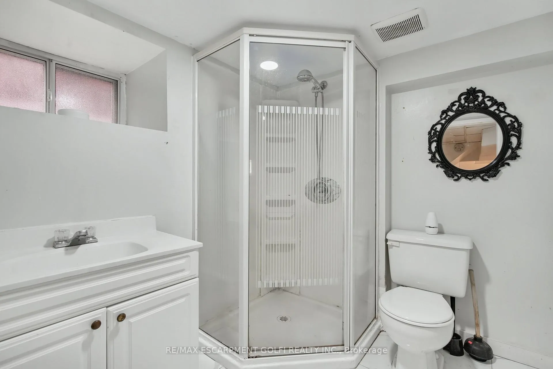 Photo 7 of Unit LOWER, 4989 Willmott Street, Niagara Falls, Cherrywood — HOMEH
