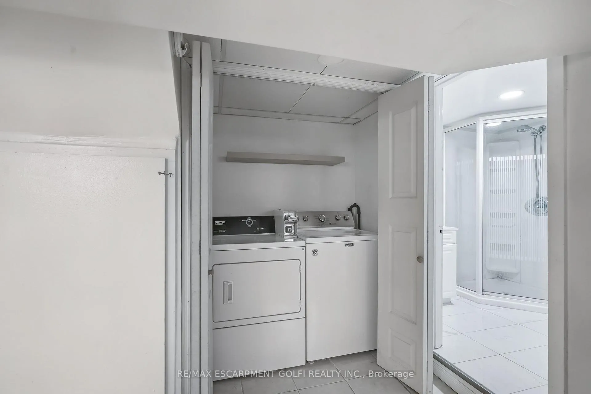 Photo 8 of Unit LOWER, 4989 Willmott Street, Niagara Falls, Cherrywood — HOMEH