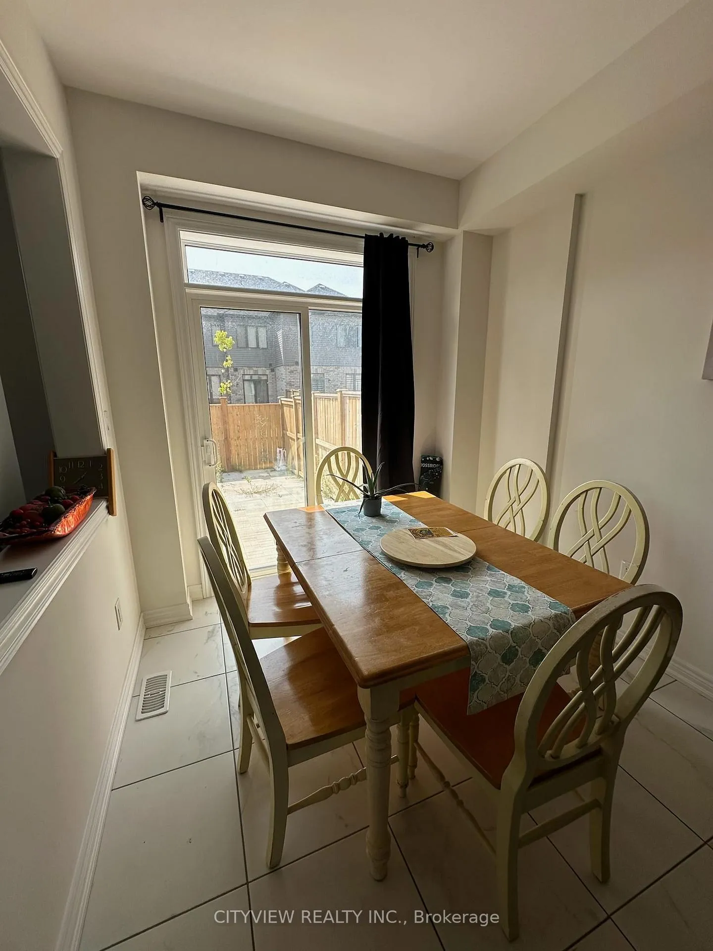 Photo 5 of Unit 109, 166 Deerpath Drive, Guelph, Willow West/Sugarbush/West Acres — HOMEH