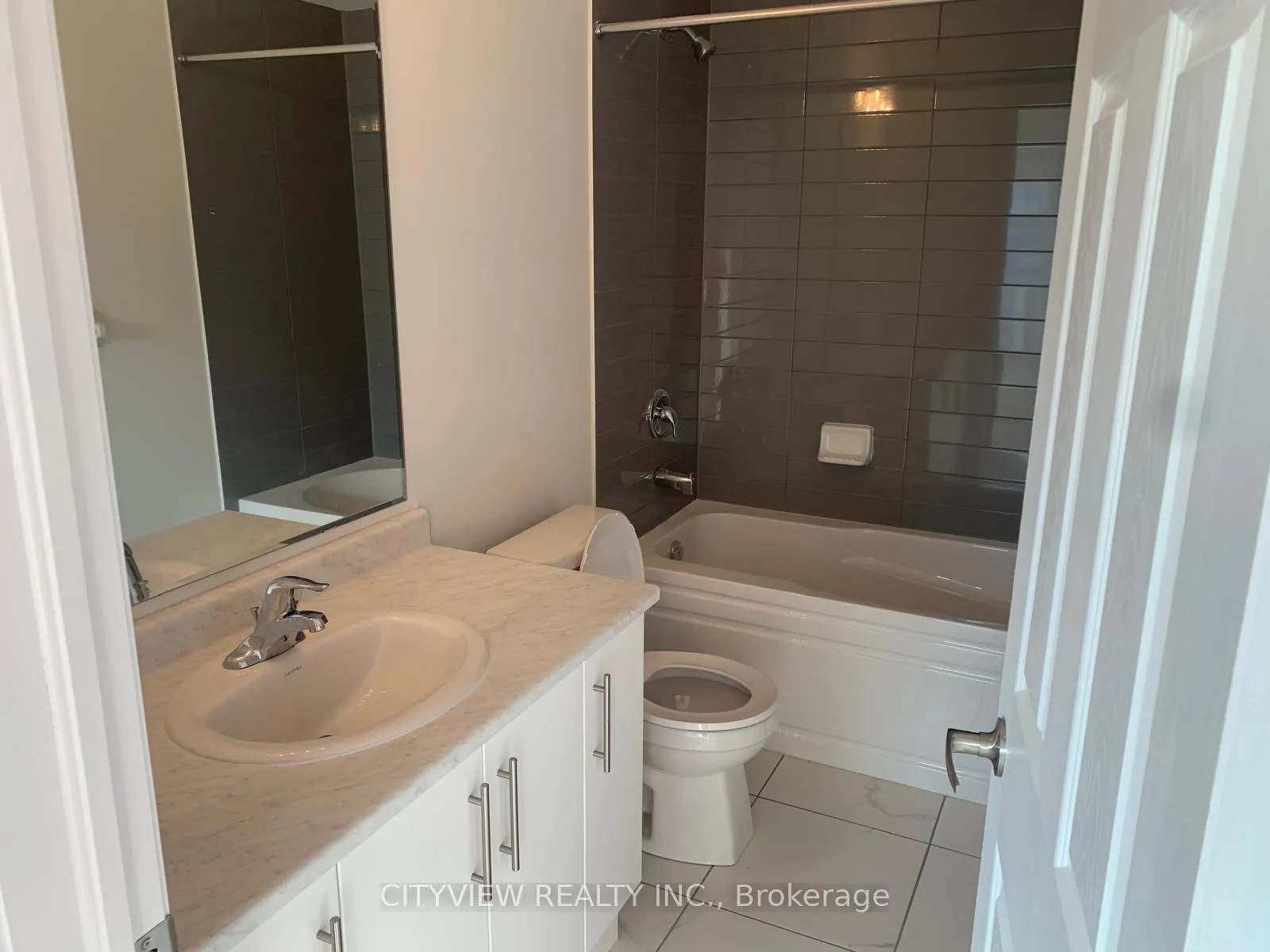 Photo 24 of Unit 109, 166 Deerpath Drive, Guelph, Willow West/Sugarbush/West Acres — HOMEH
