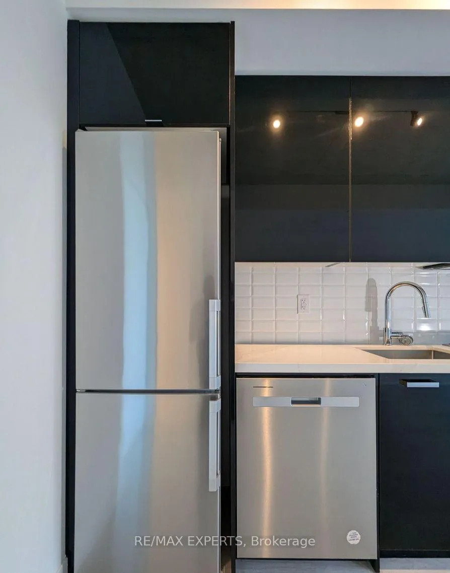 Photo 3 of Unit 406, 195 McCaul Street, Toronto, Kensington-Chinatown — HOMEH