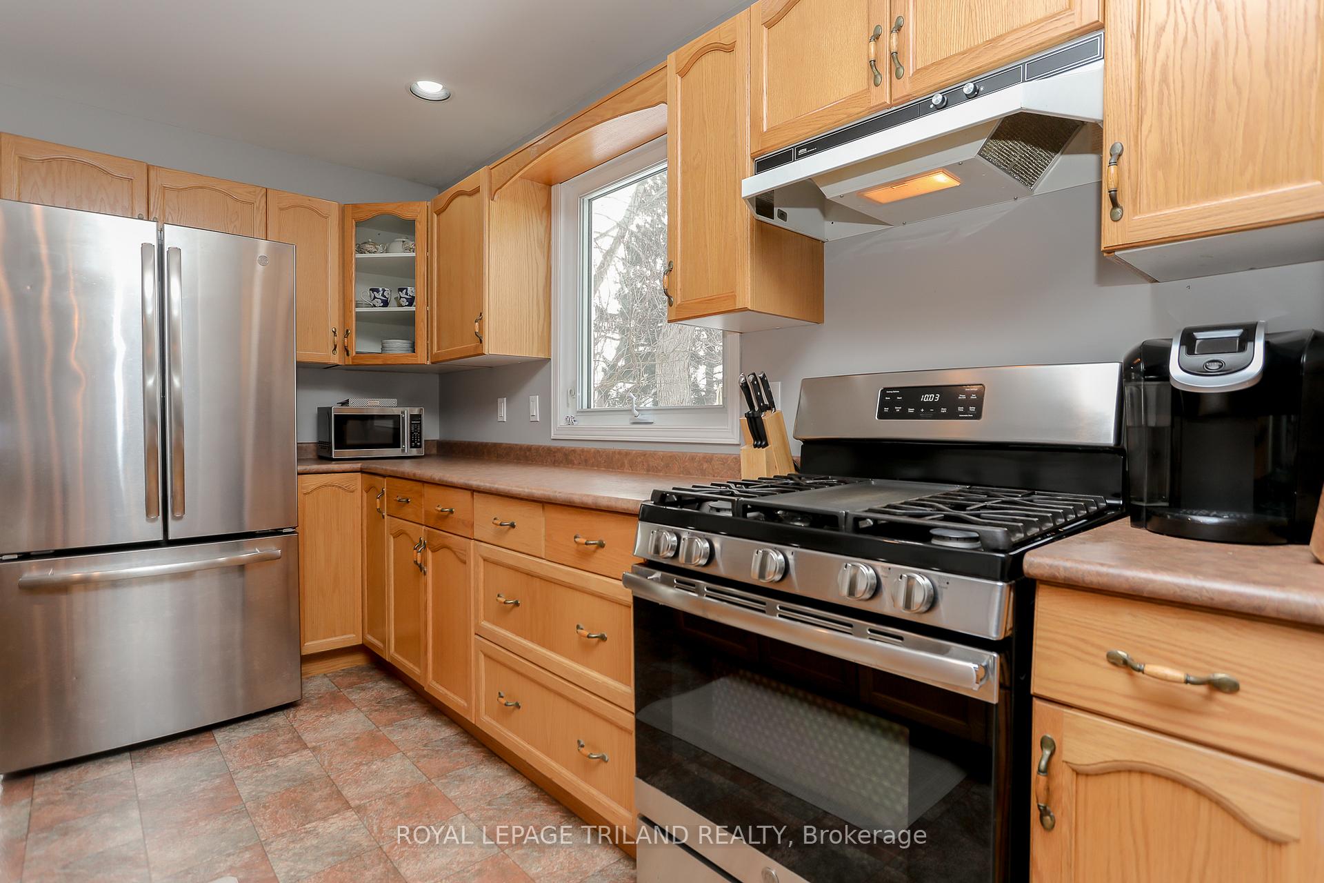 Photo 8 of 41 Marlene Street, Central Elgin, Rural Central Elgin — HOMEH