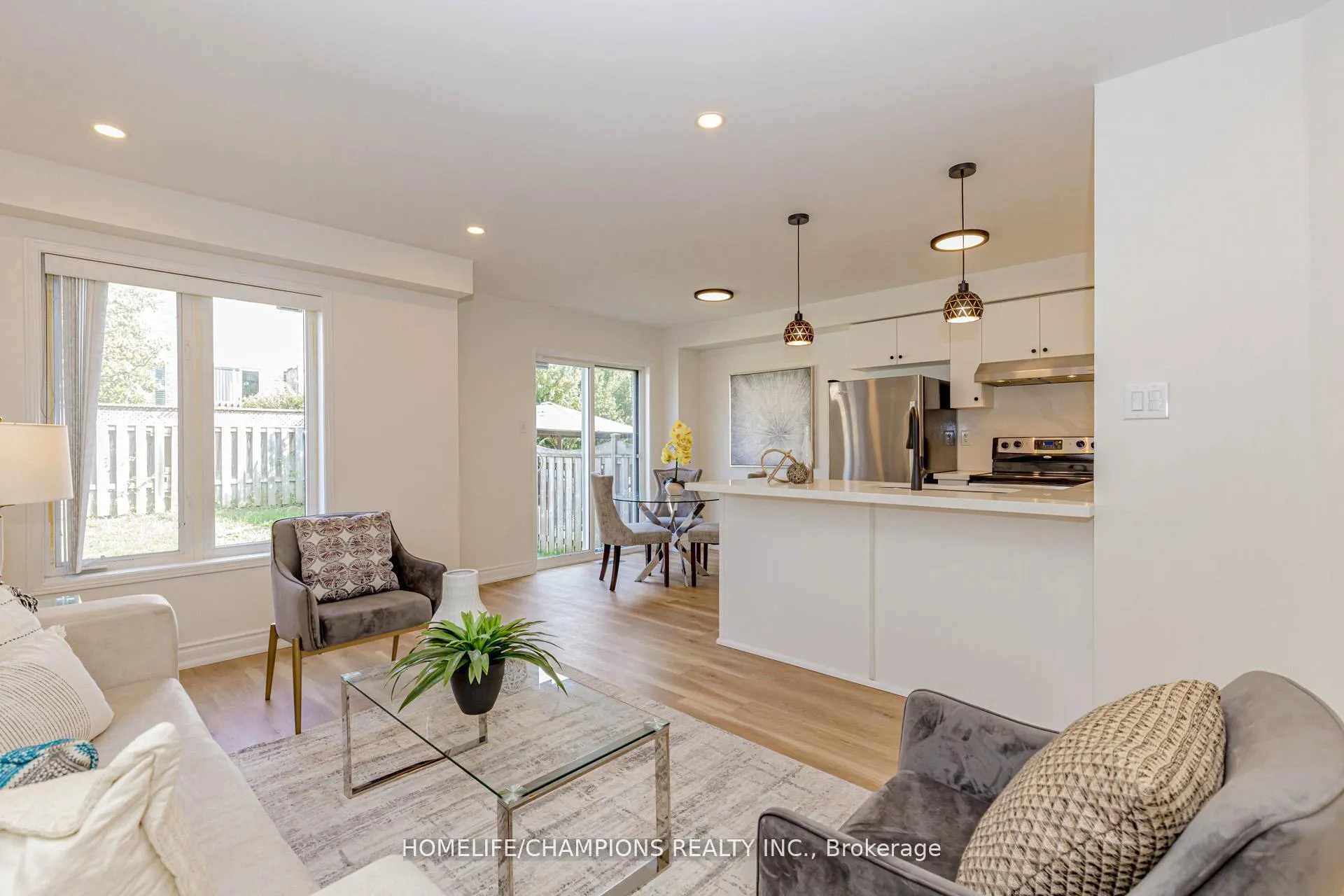 Photo 8 of 27 Tasker Crescent, Ajax, Central — HOMEH