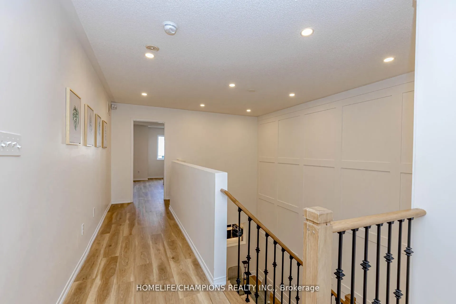 Photo 9 of 27 Tasker Crescent, Ajax, Central — HOMEH
