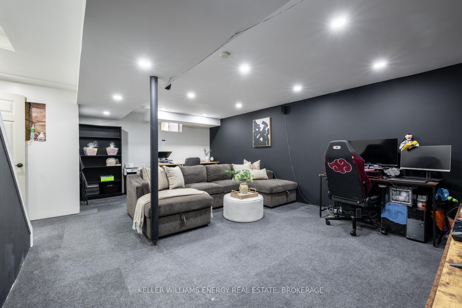 Photo 22 of 10 Windle Drive, Ajax, Central West — HOMEH