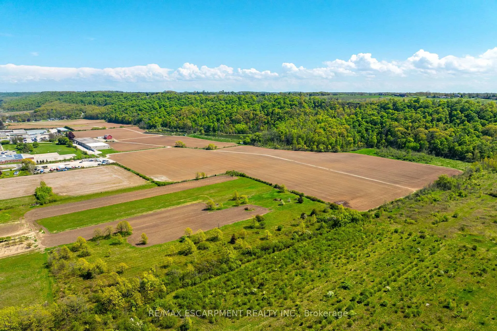 Photo 6 of 181 Glover Road, Hamilton, Stoney Creek — HOMEH