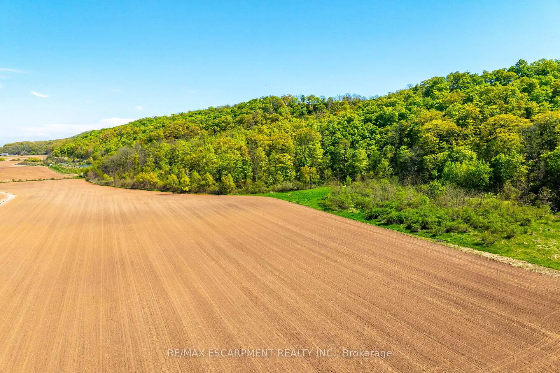 Photo 7 of 181 Glover Road, Hamilton, Stoney Creek — HOMEH