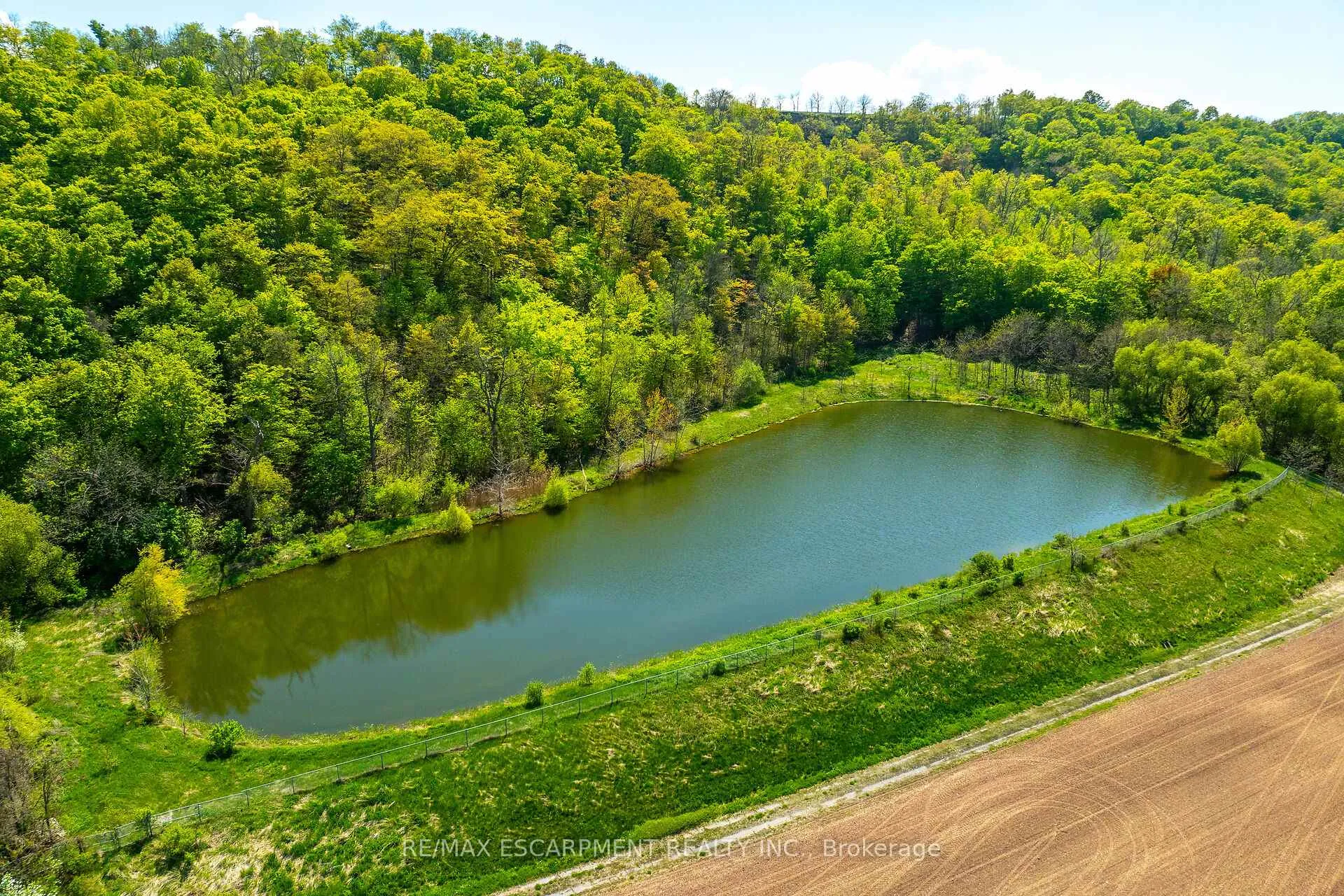 Photo 12 of 181 Glover Road, Hamilton, Stoney Creek — HOMEH