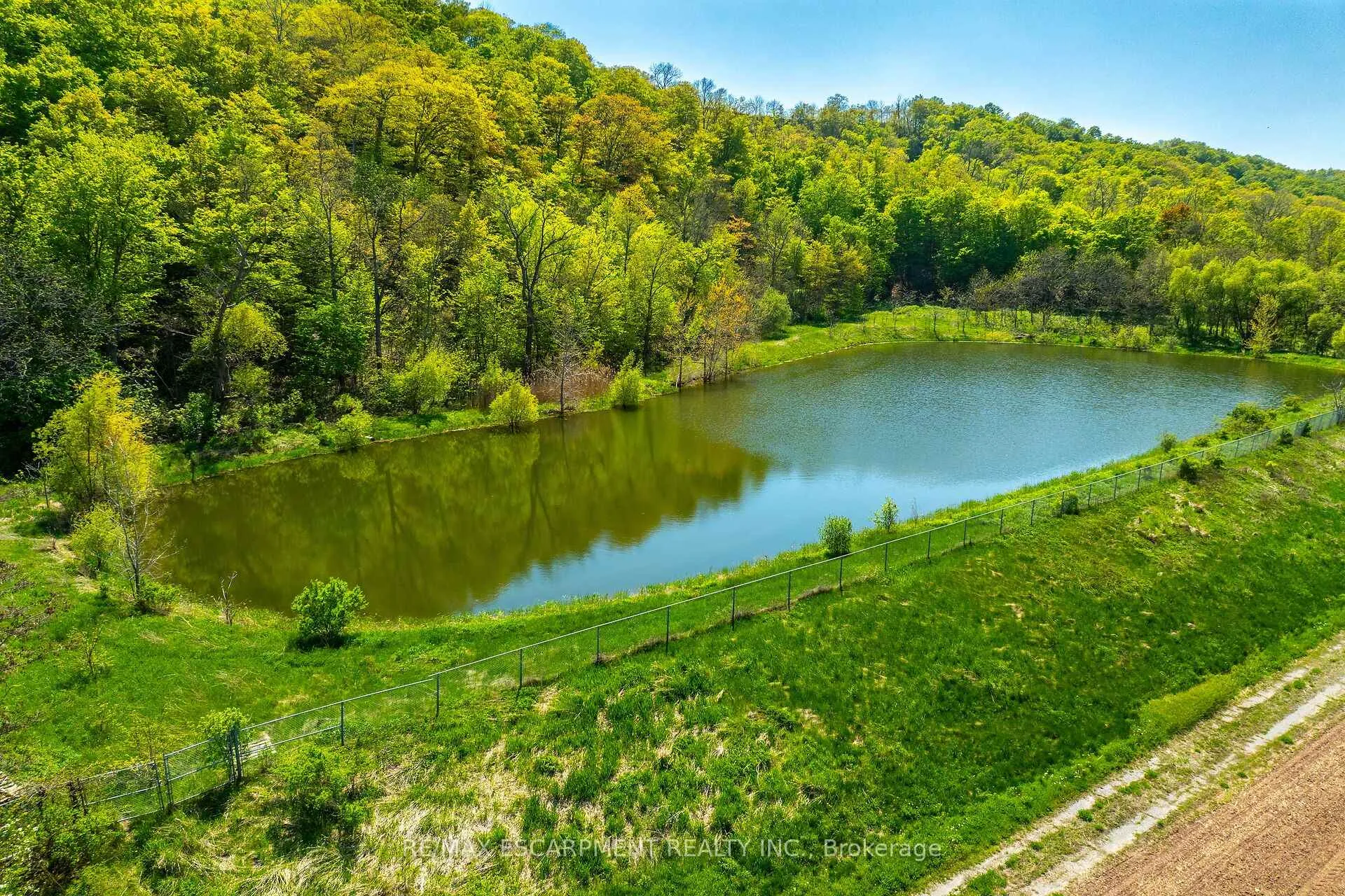 Photo 14 of 181 Glover Road, Hamilton, Stoney Creek — HOMEH