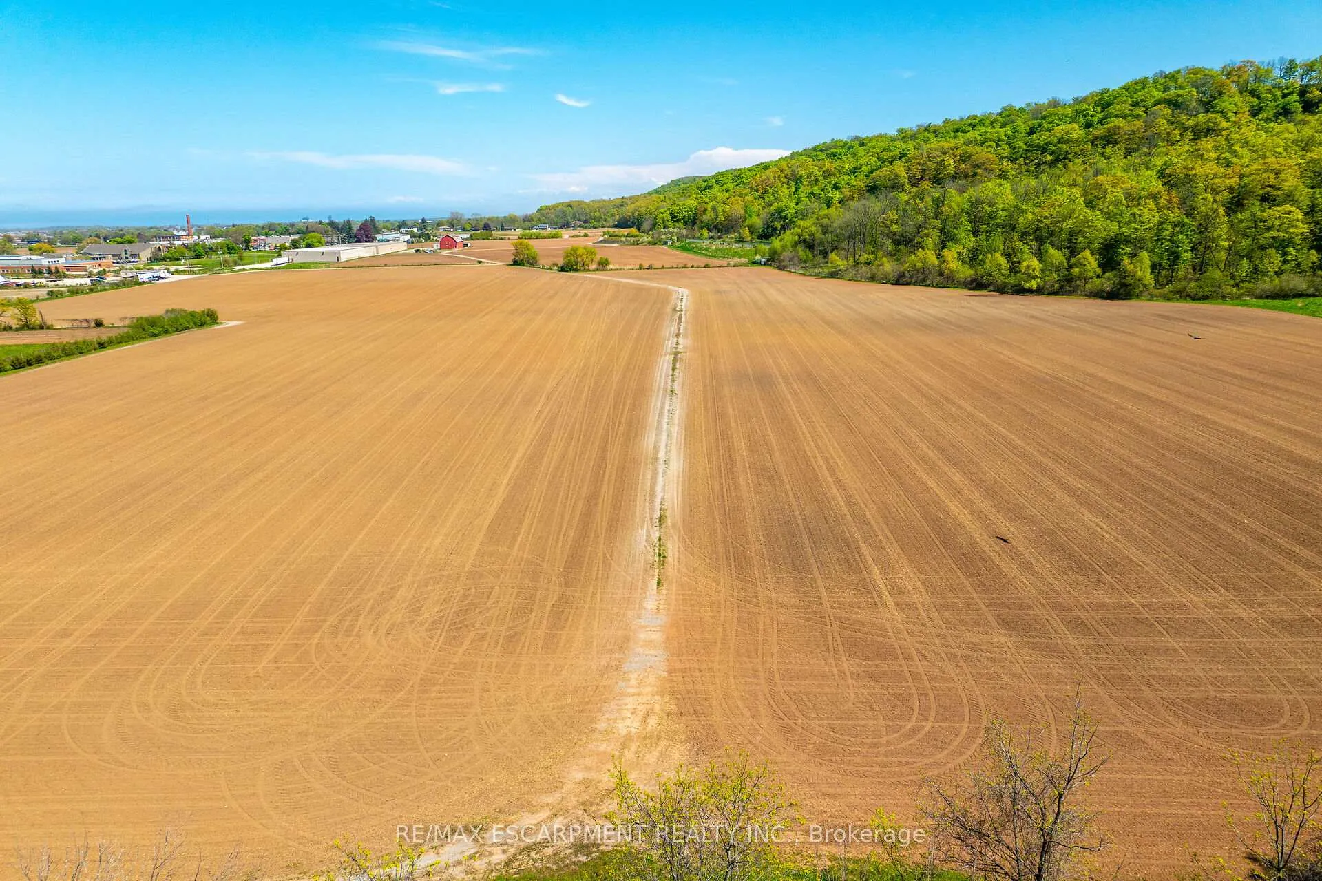 Photo 16 of 181 Glover Road, Hamilton, Stoney Creek — HOMEH
