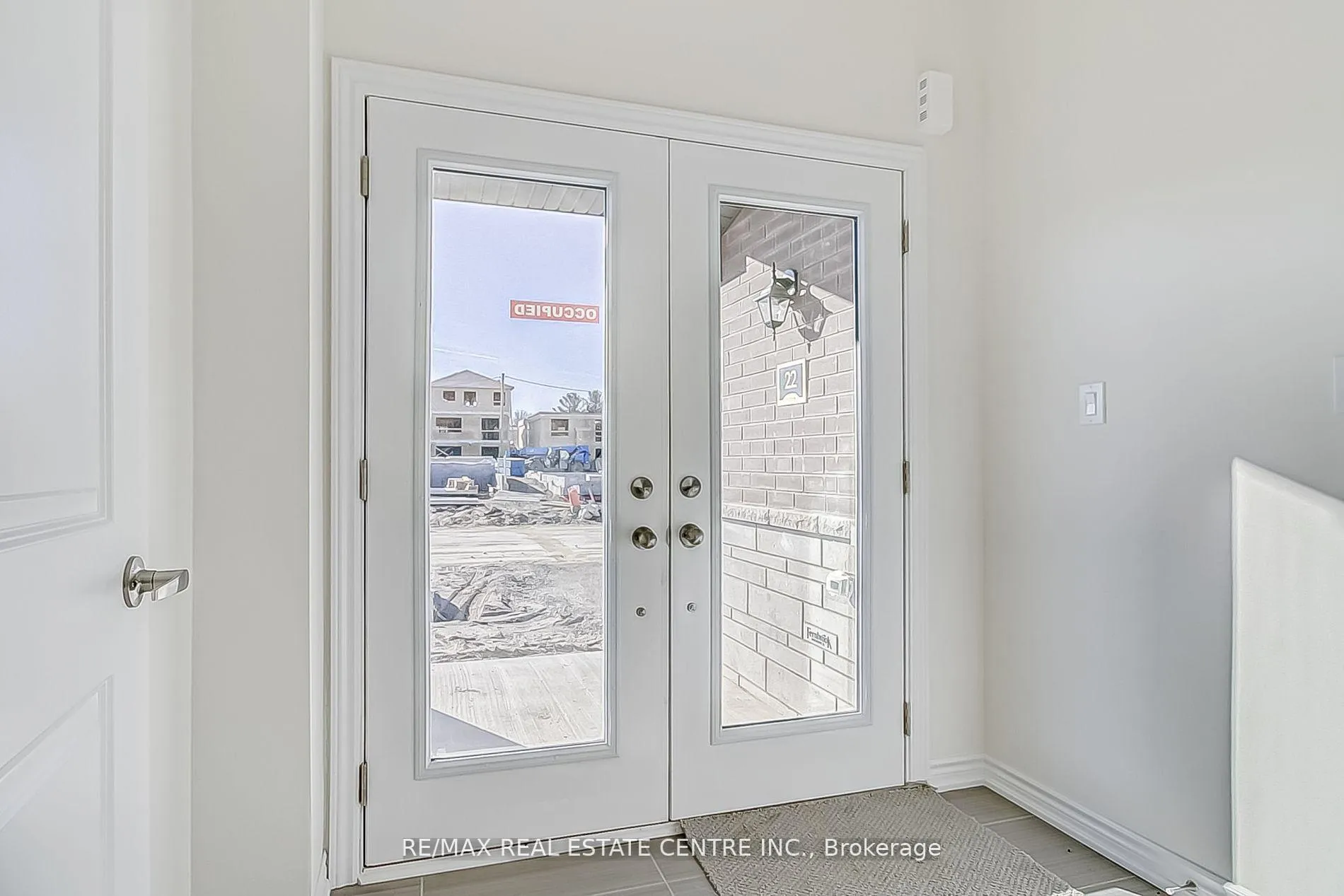 Photo 4 of 22 Heming Street, Brant, Paris — HOMEH