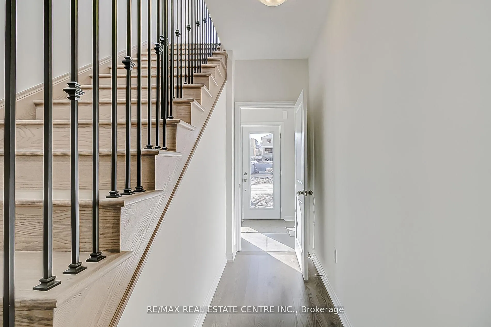 Photo 5 of 22 Heming Street, Brant, Paris — HOMEH