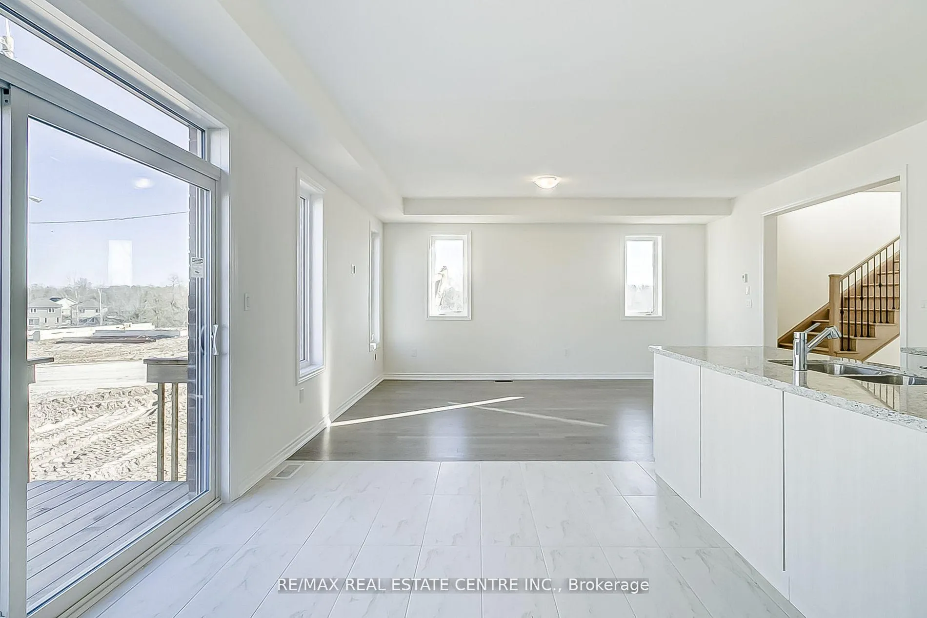Photo 11 of 22 Heming Street, Brant, Paris — HOMEH