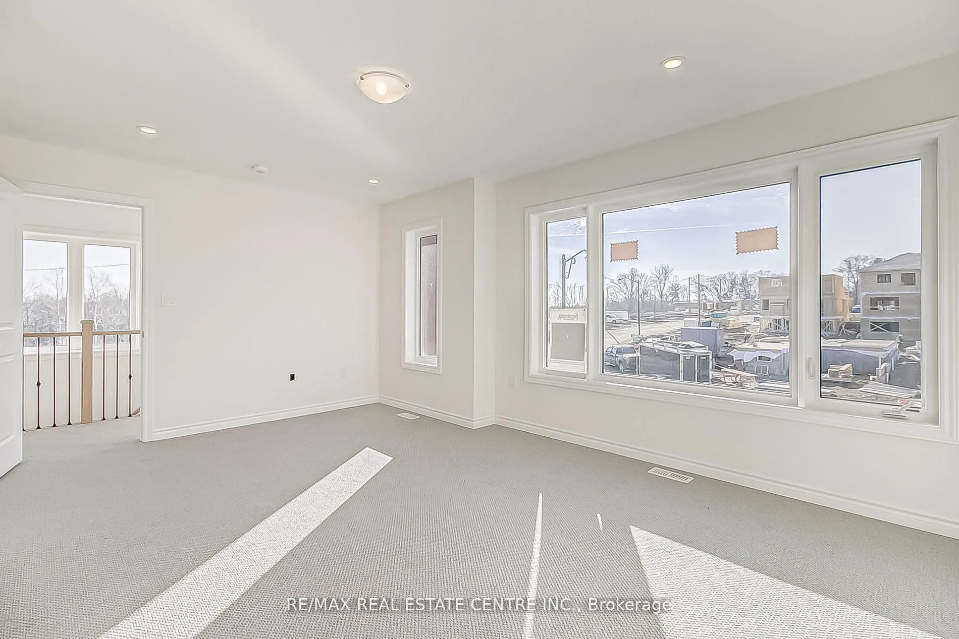 Photo 19 of 22 Heming Street, Brant, Paris — HOMEH