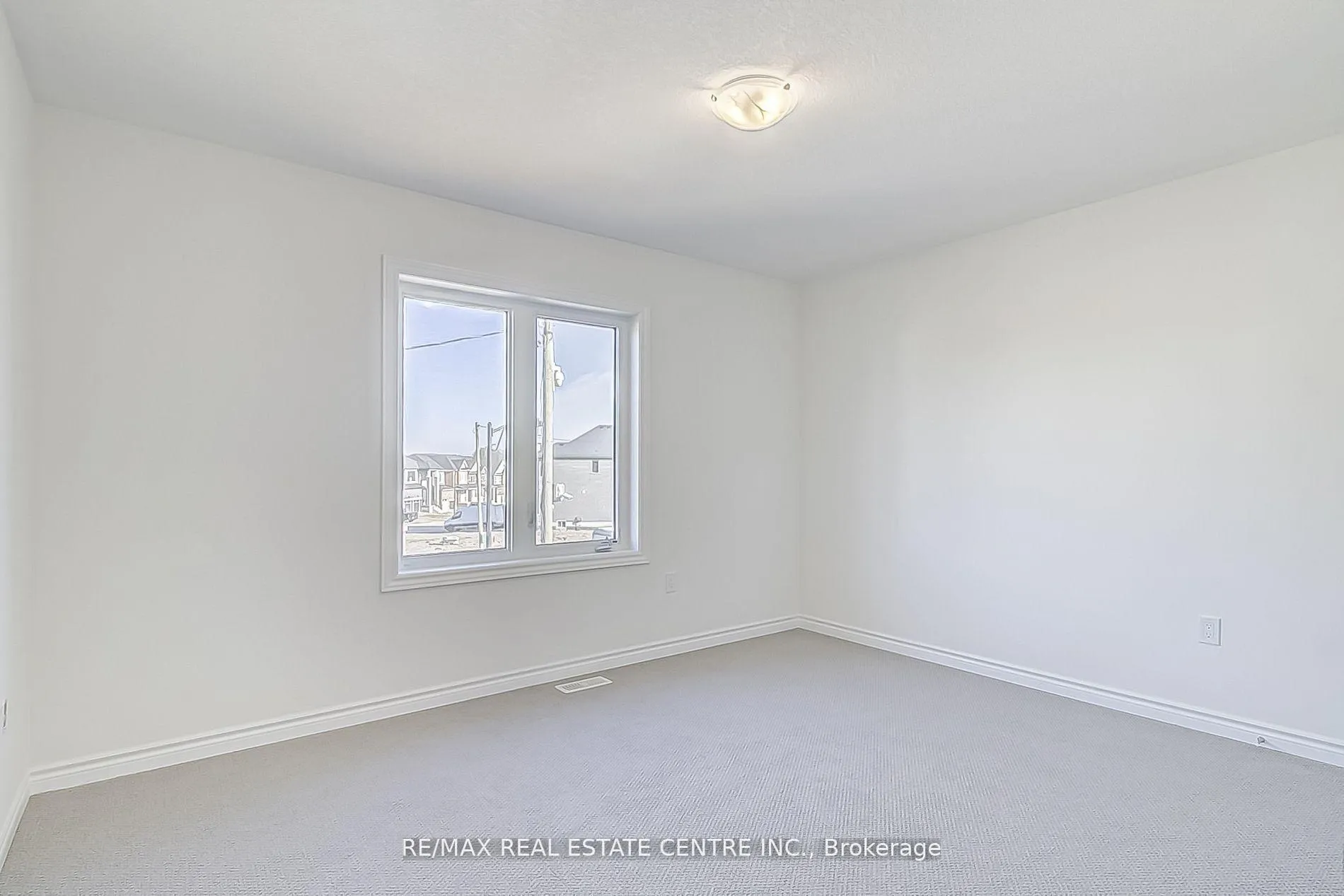 Photo 21 of 22 Heming Street, Brant, Paris — HOMEH