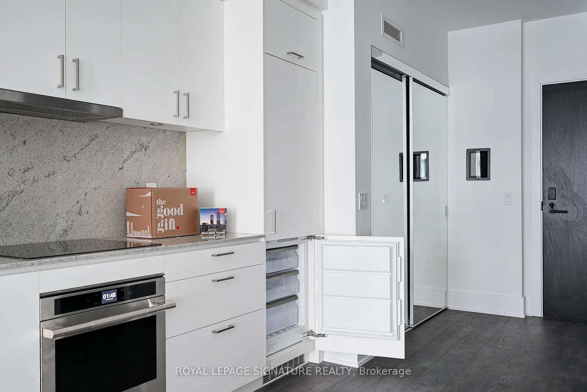Photo 6 of Unit 1202, 470 Front Street W, Toronto, Waterfront Communities — HOMEH