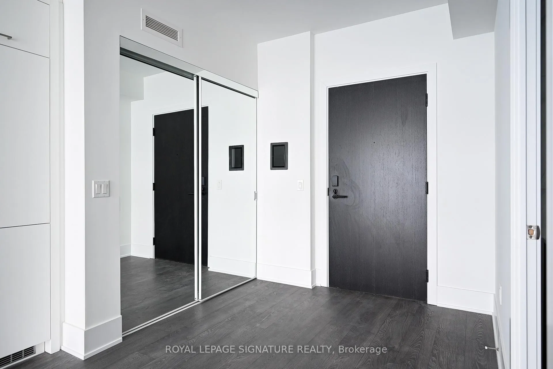 Photo 7 of Unit 1202, 470 Front Street W, Toronto, Waterfront Communities — HOMEH