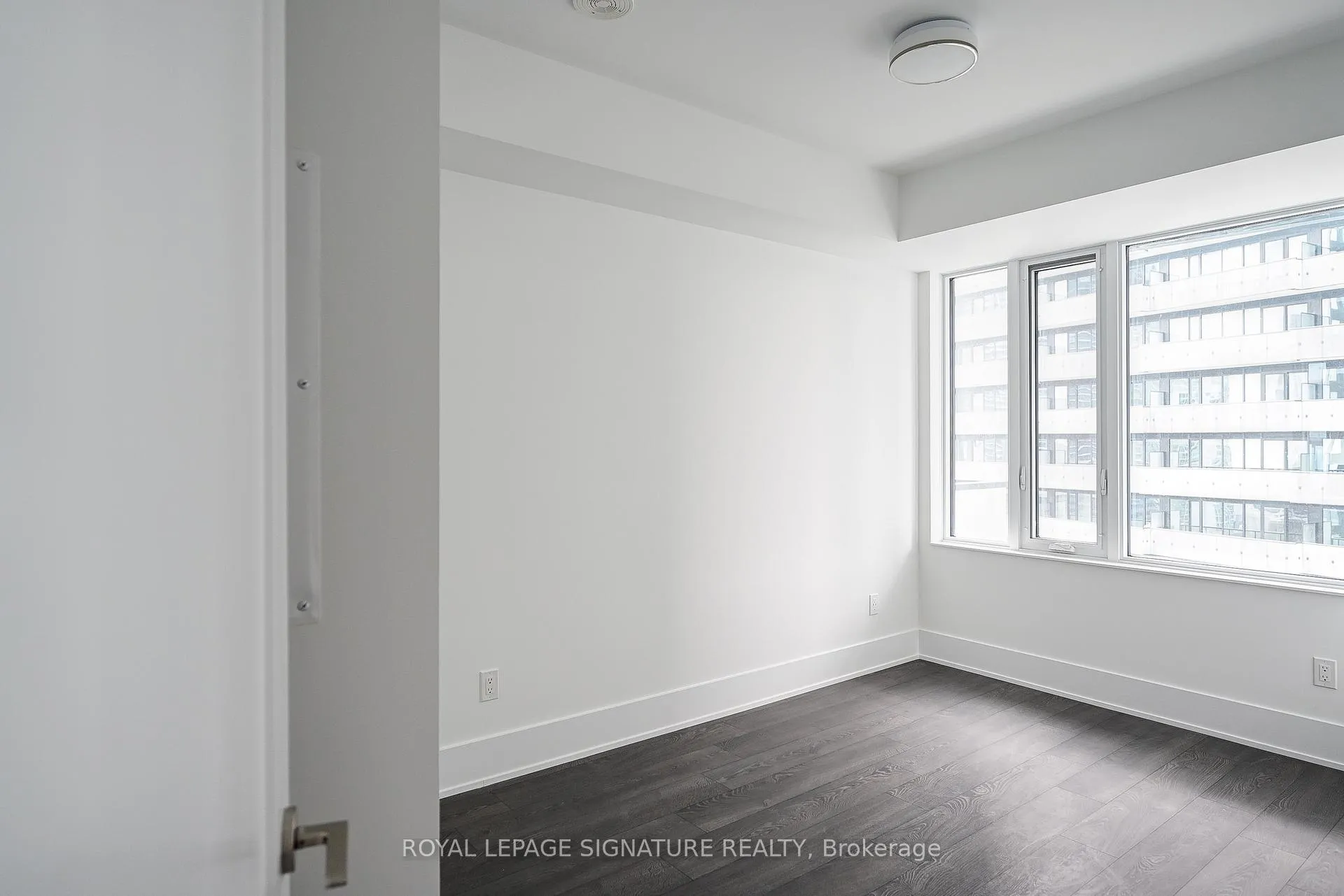 Photo 12 of Unit 1202, 470 Front Street W, Toronto, Waterfront Communities — HOMEH