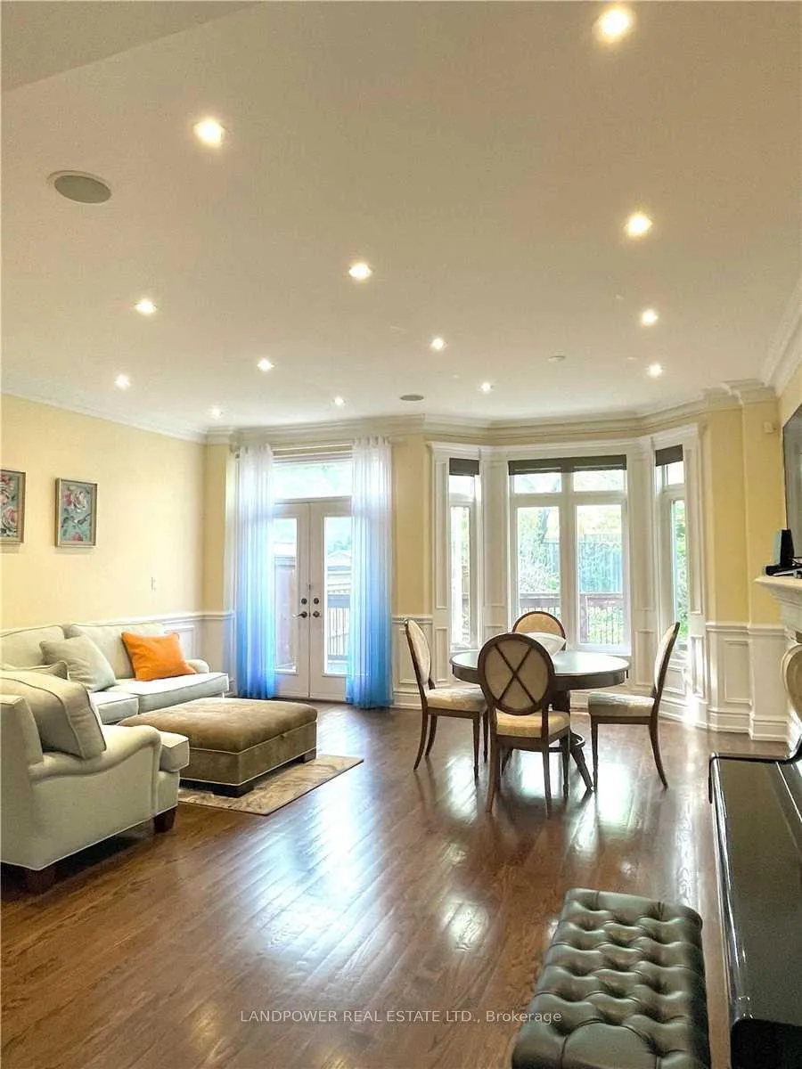 Photo 6 of 356 Fairlawn Avenue, Toronto, Bedford Park-Nortown — HOMEH