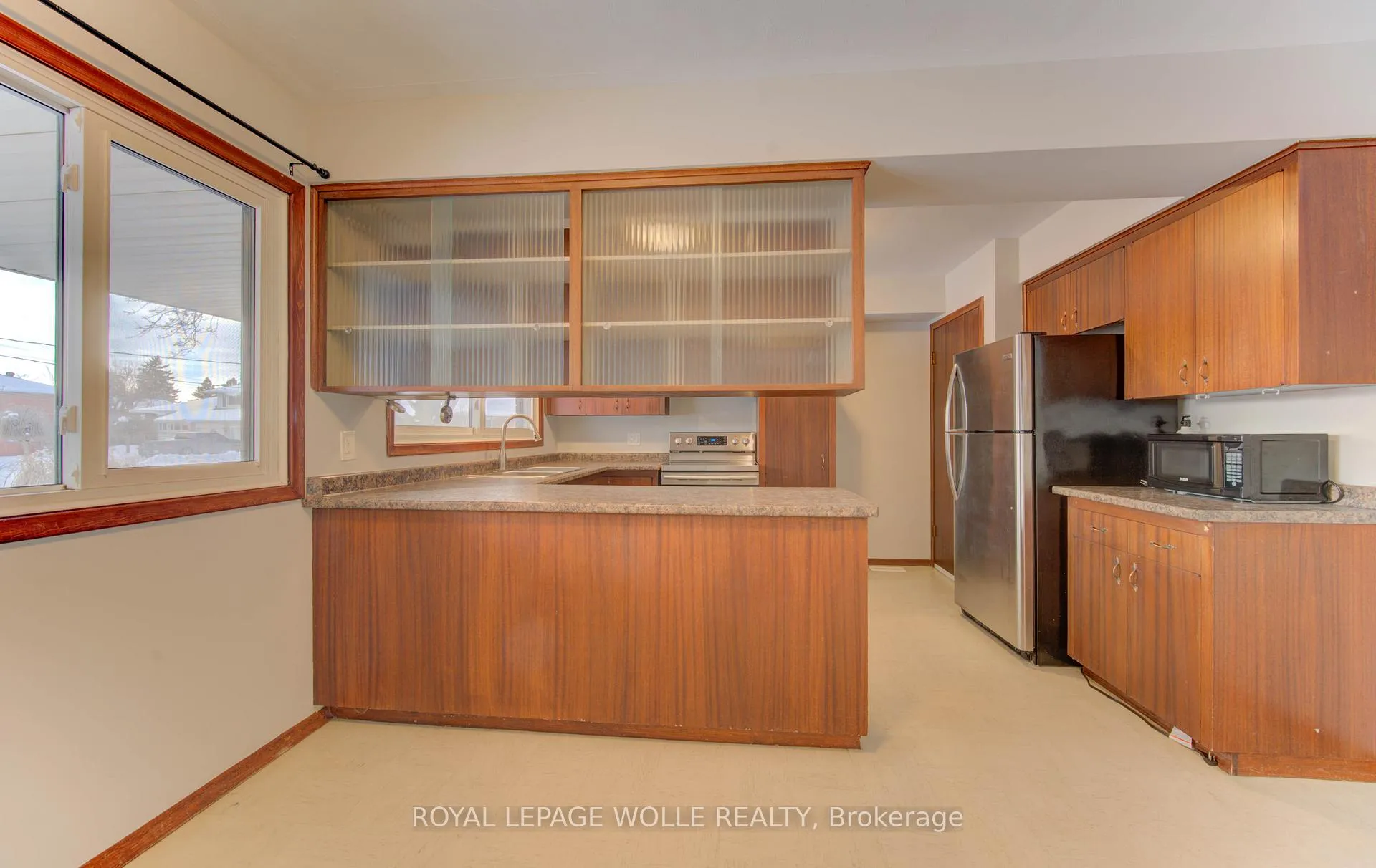 Photo 14 of 50 Fairlawn Road, Kitchener — HOMEH