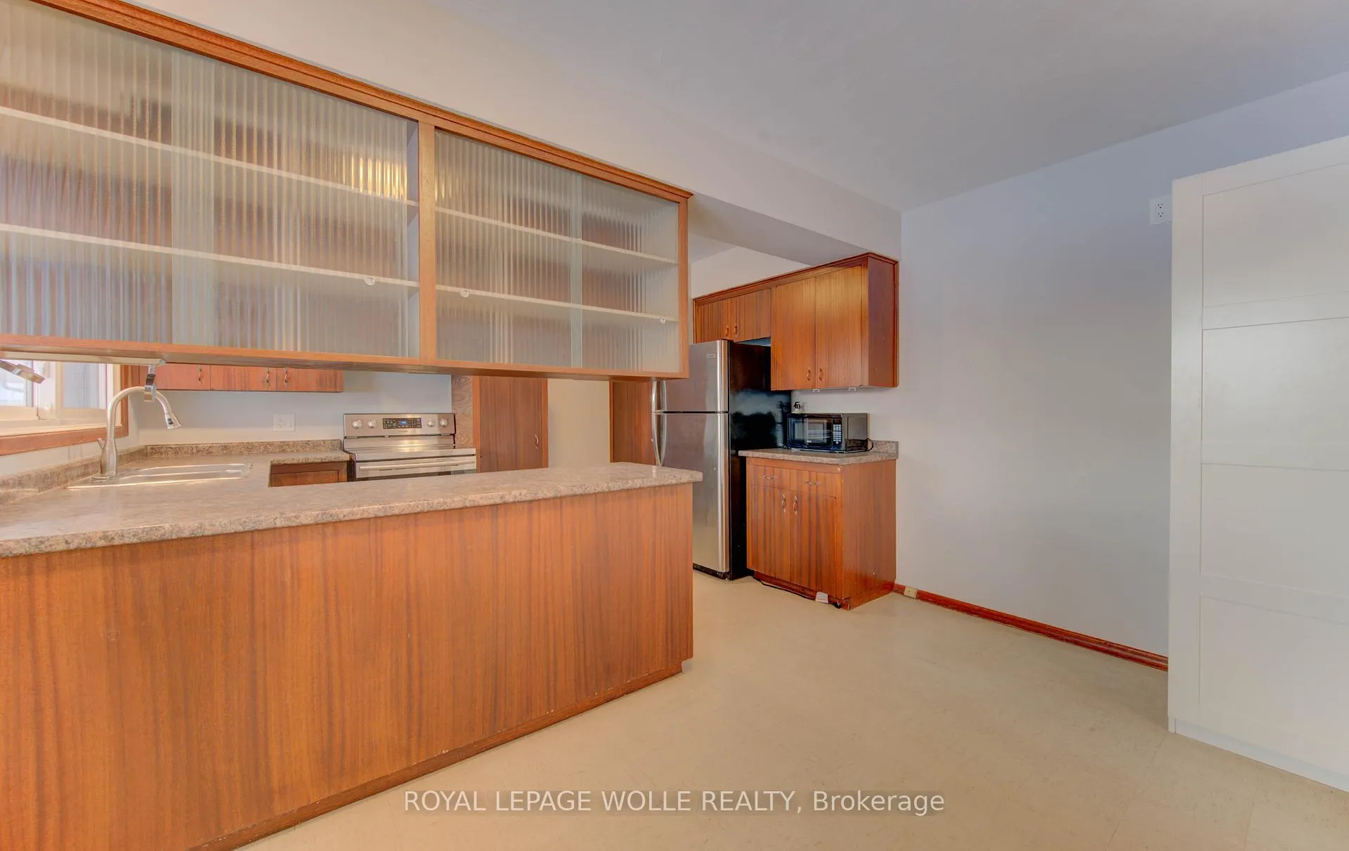 Photo 15 of 50 Fairlawn Road, Kitchener — HOMEH