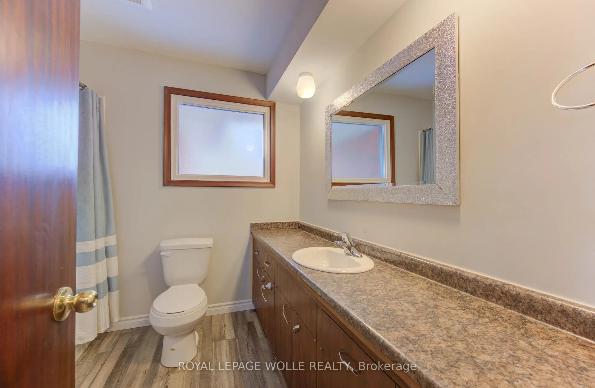 Photo 19 of 50 Fairlawn Road, Kitchener — HOMEH