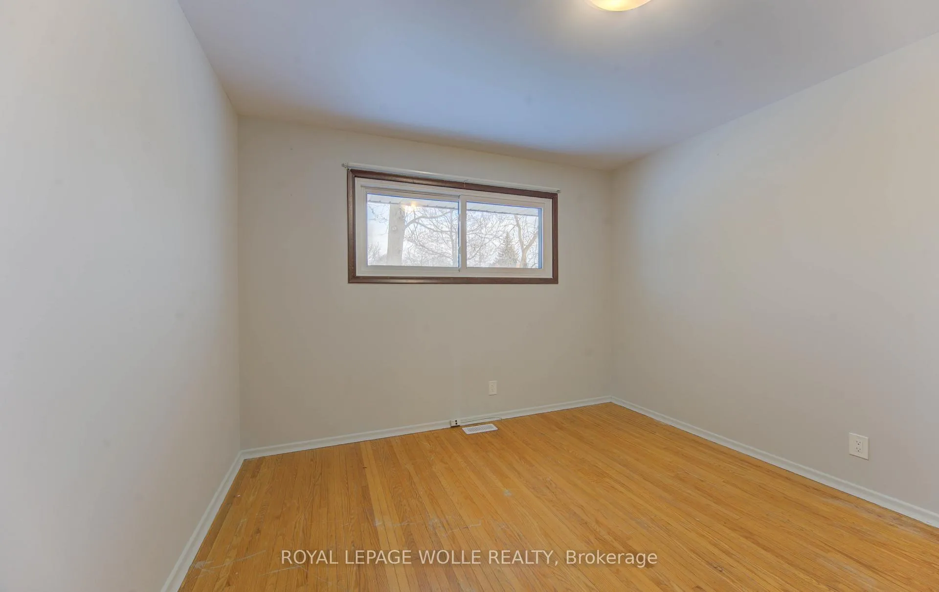 Photo 24 of 50 Fairlawn Road, Kitchener — HOMEH