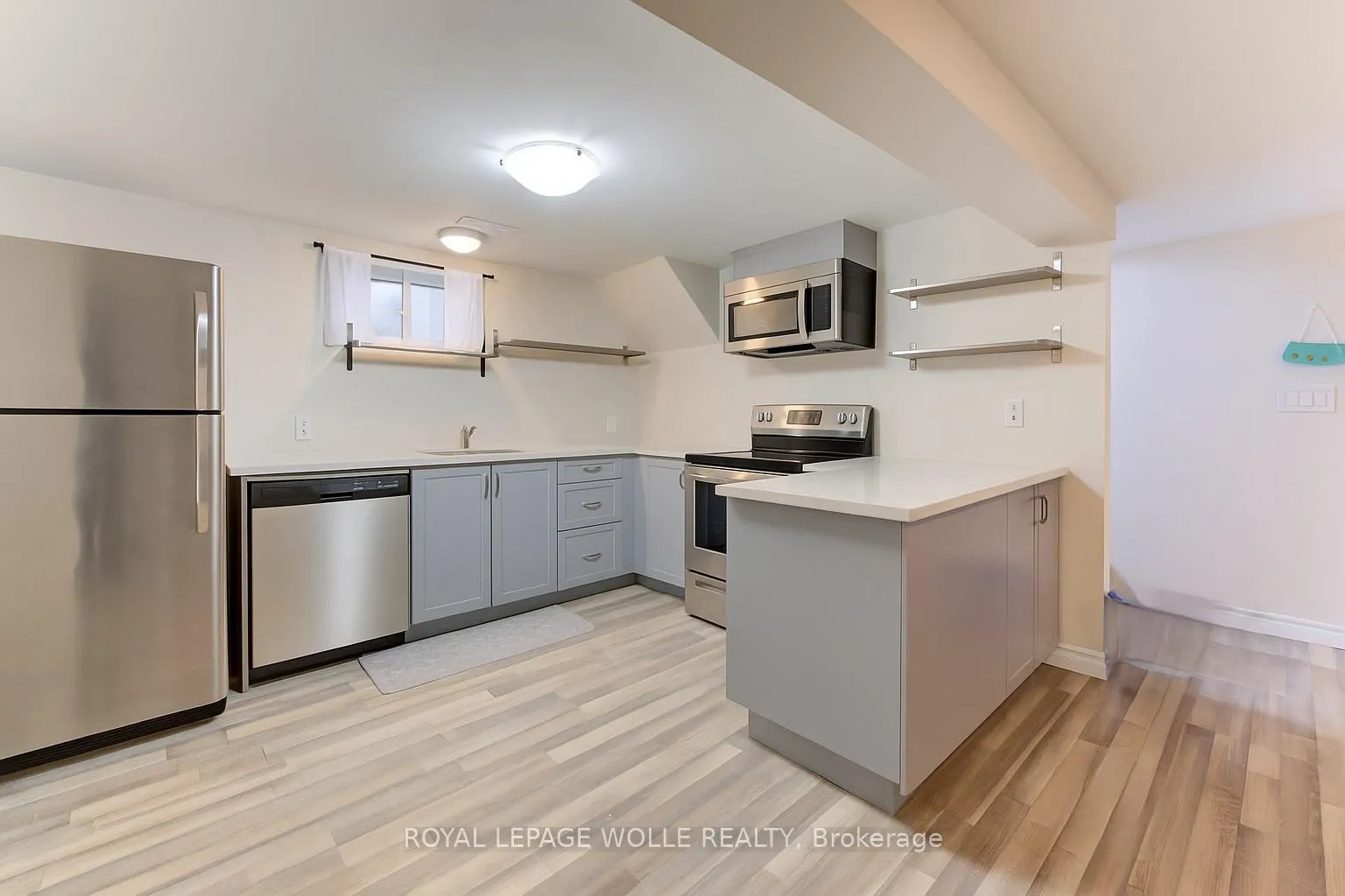 Photo 31 of 50 Fairlawn Road, Kitchener — HOMEH