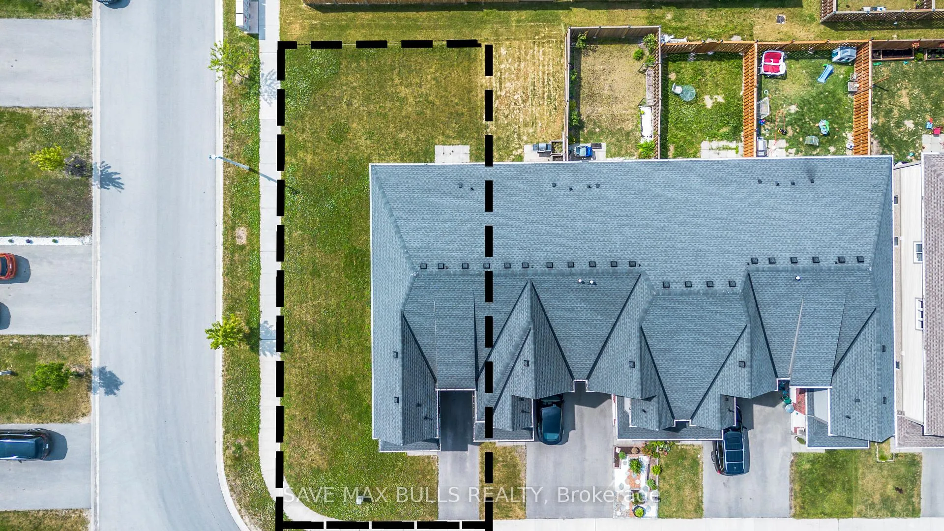 Photo 6 of 636 Julia Drive, Welland, Coyle Creek — HOMEH