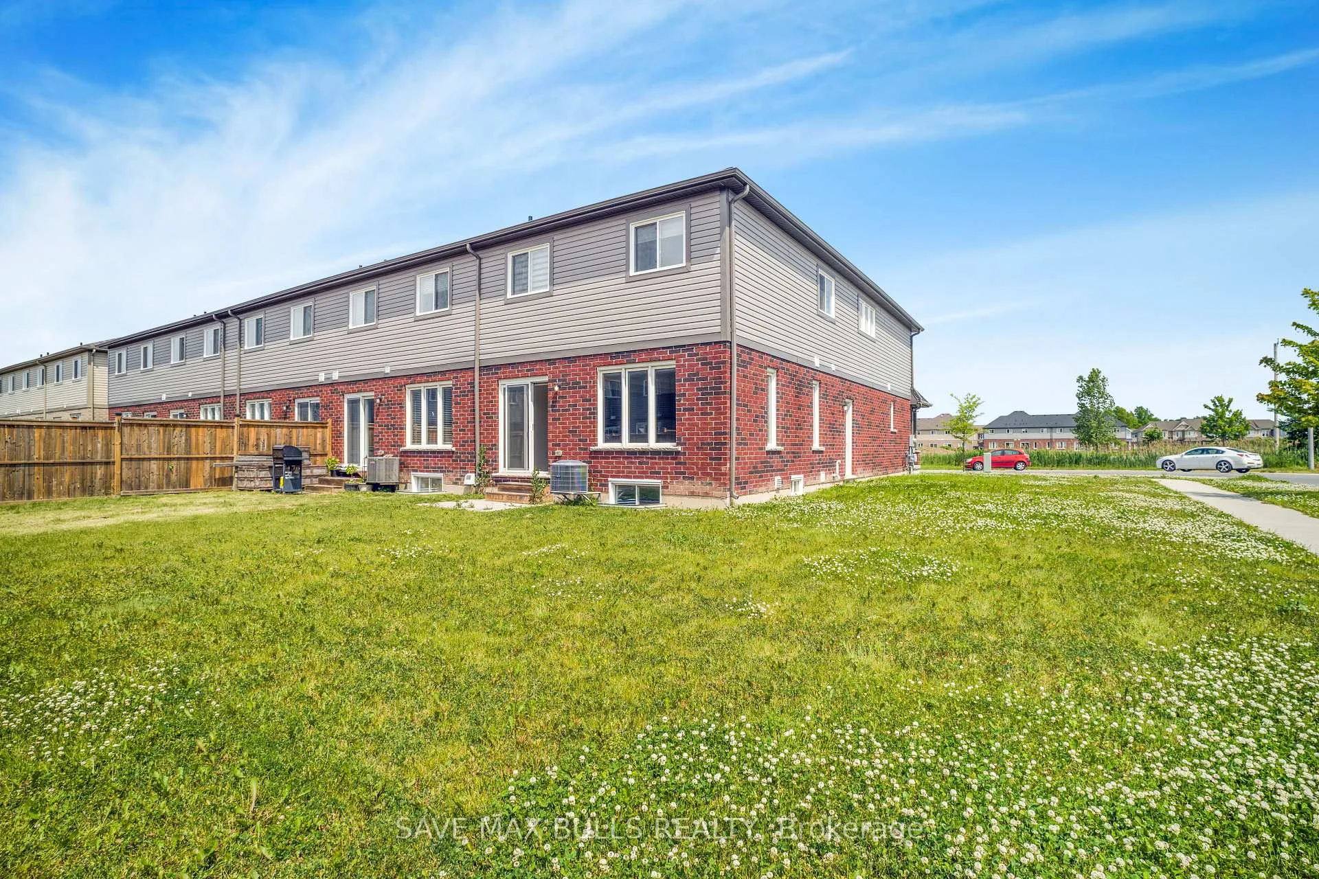 Photo 20 of 636 Julia Drive, Welland, Coyle Creek — HOMEH
