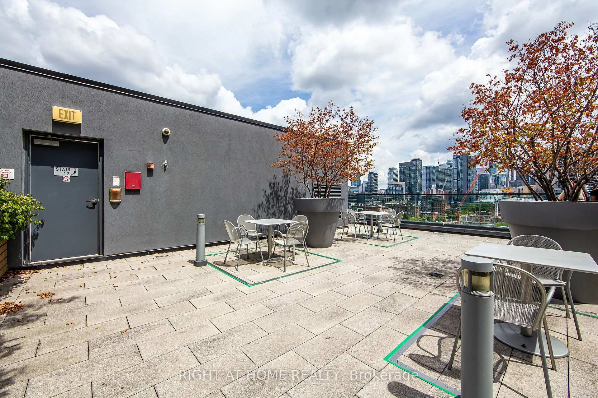 Photo 23 of Unit 426, 560 Front Street W, Toronto, Waterfront Communities — HOMEH