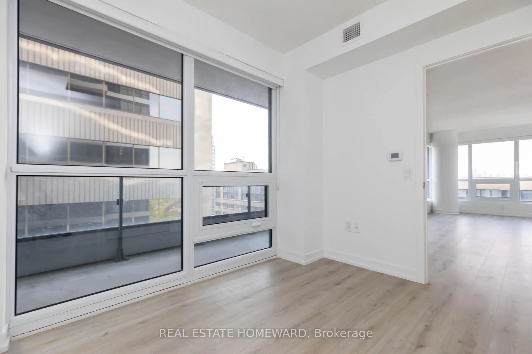 Photo 18 of Unit 1305, 395 Bloor Street E, Toronto, North St. James Town — HOMEH